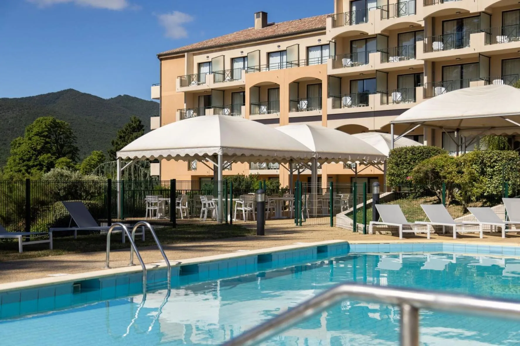 Swimming pool in Domaine Les Sources de Dieulefit