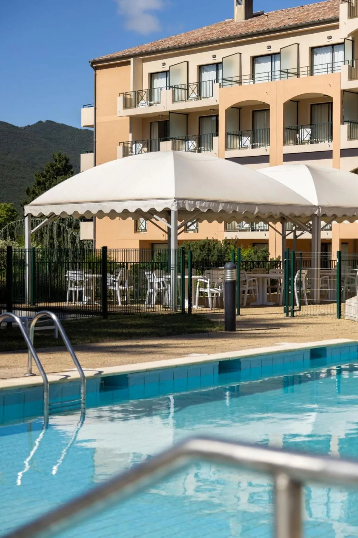 Swimming pool in Domaine Les Sources de Dieulefit
