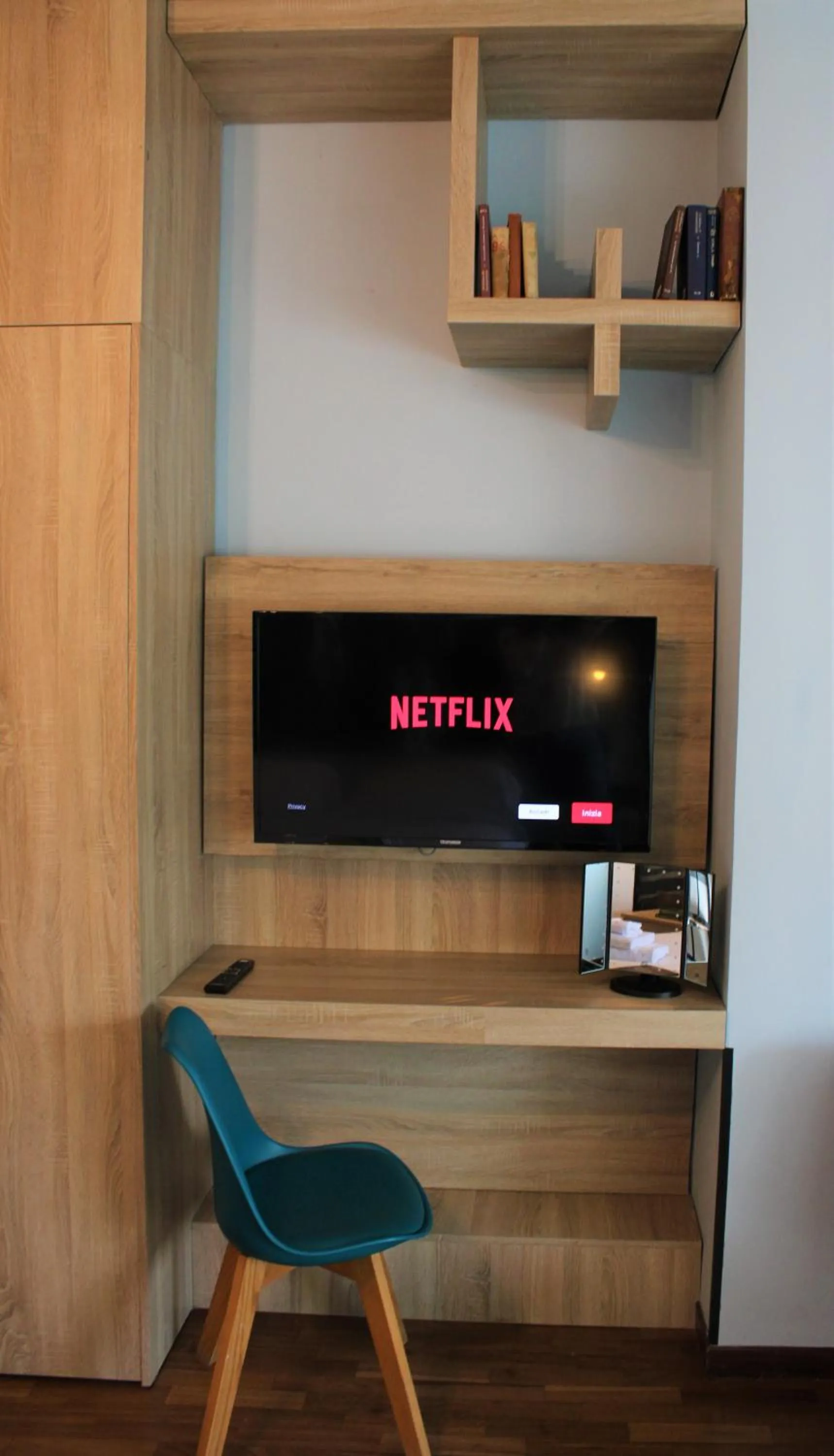 TV and multimedia in De Gasperi 55 - By Pera Rooms Collection