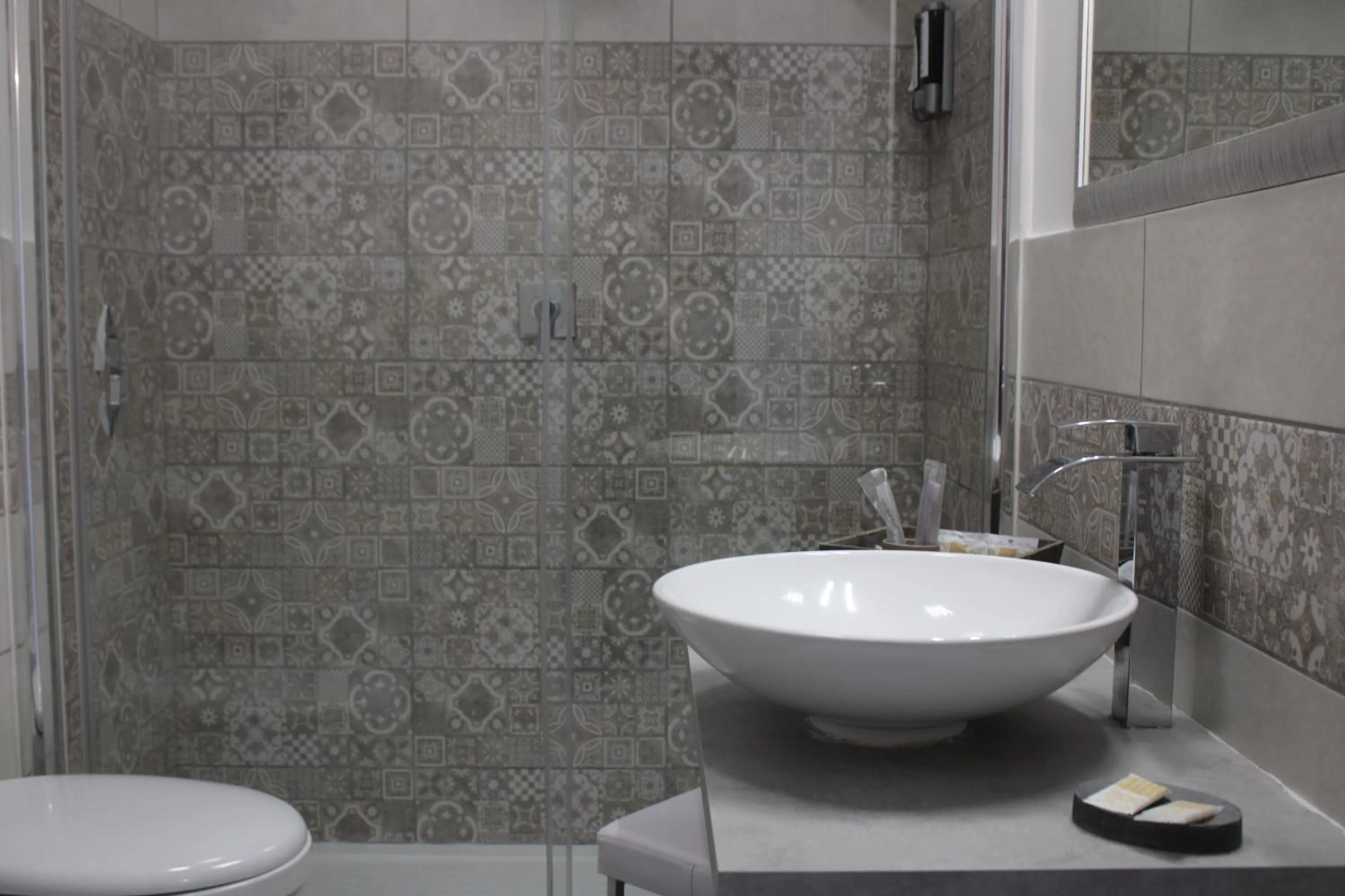 Bathroom in De Gasperi 55 - By Pera Rooms Collection