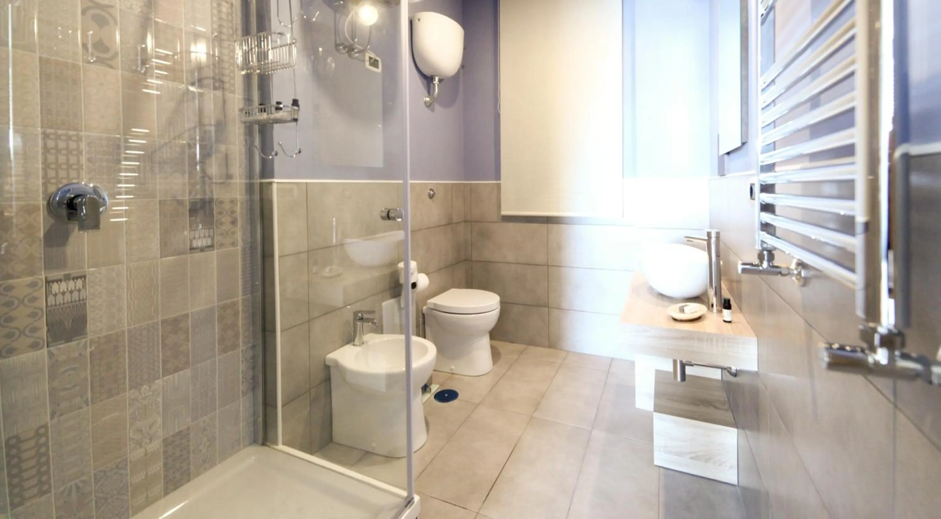 Bathroom in De Gasperi 55 - By Pera Rooms Collection