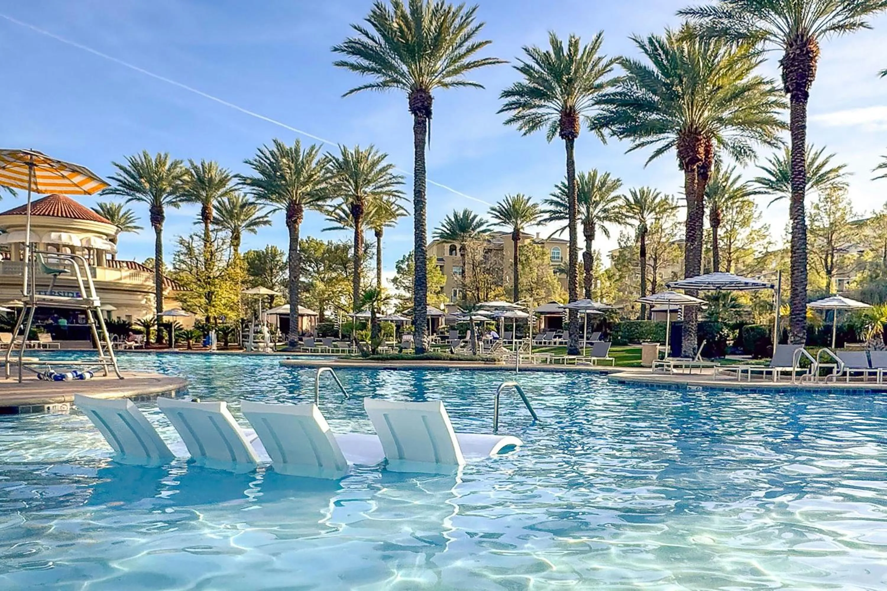 Swimming pool in JW Marriott Las Vegas Resort & Spa