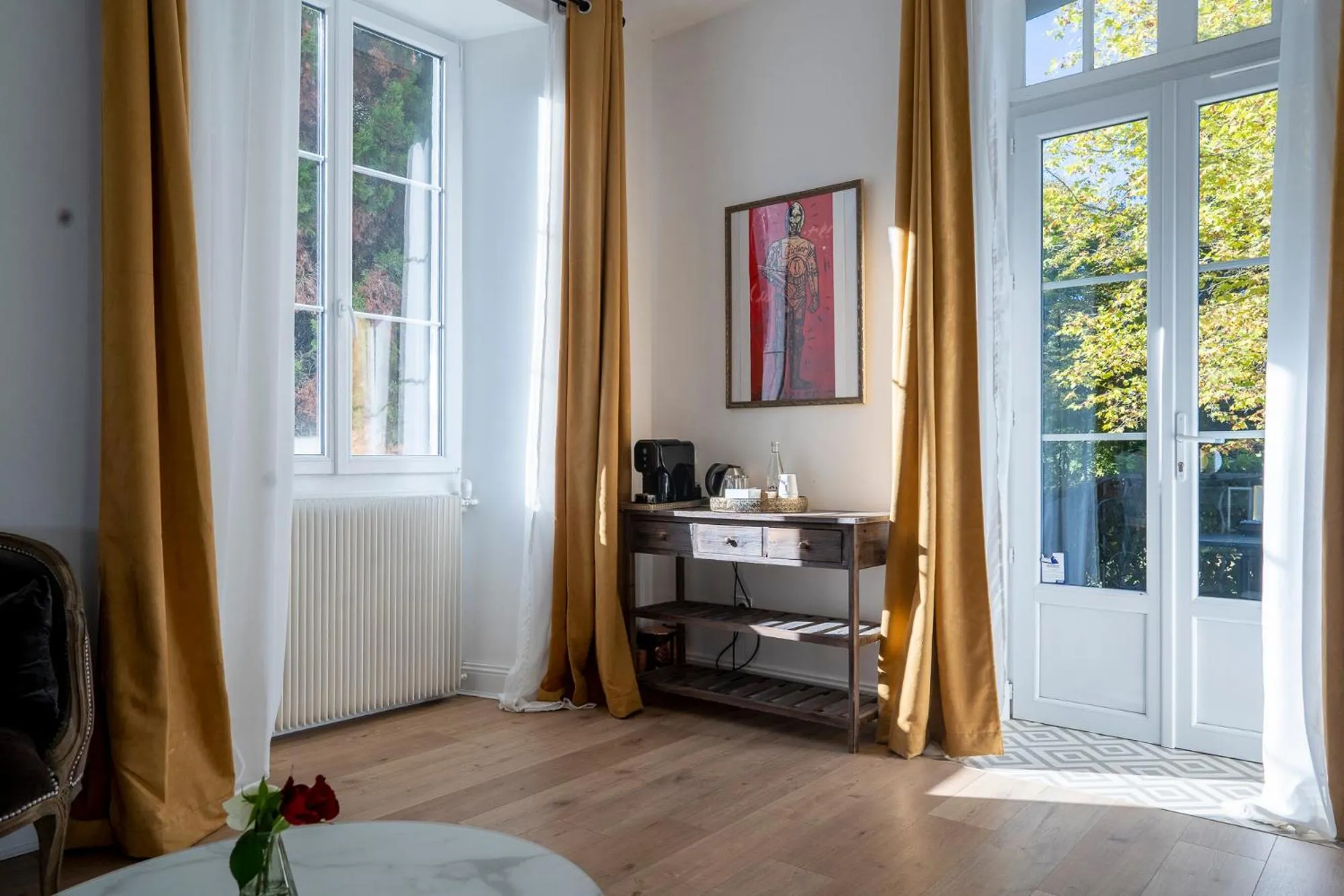 Bed in Chateau des Ayes - Chambres & suites