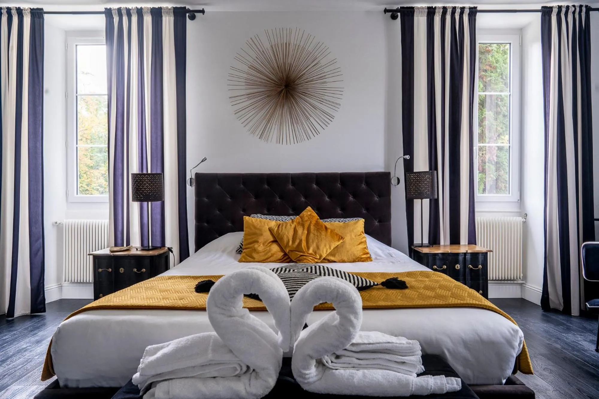 Bed in Chateau des Ayes - Chambres & suites