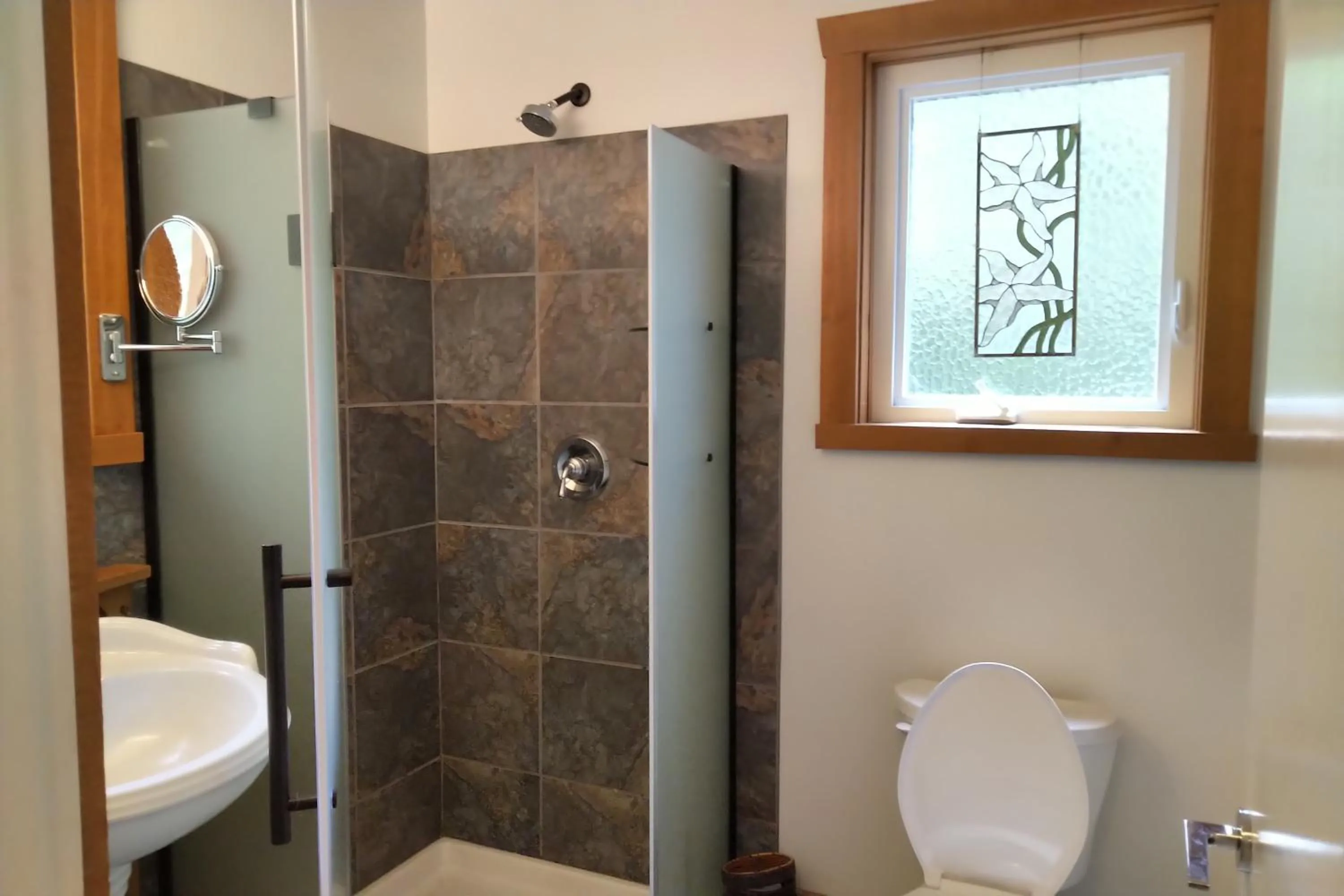 Bathroom in The Cabin at Moon Dance