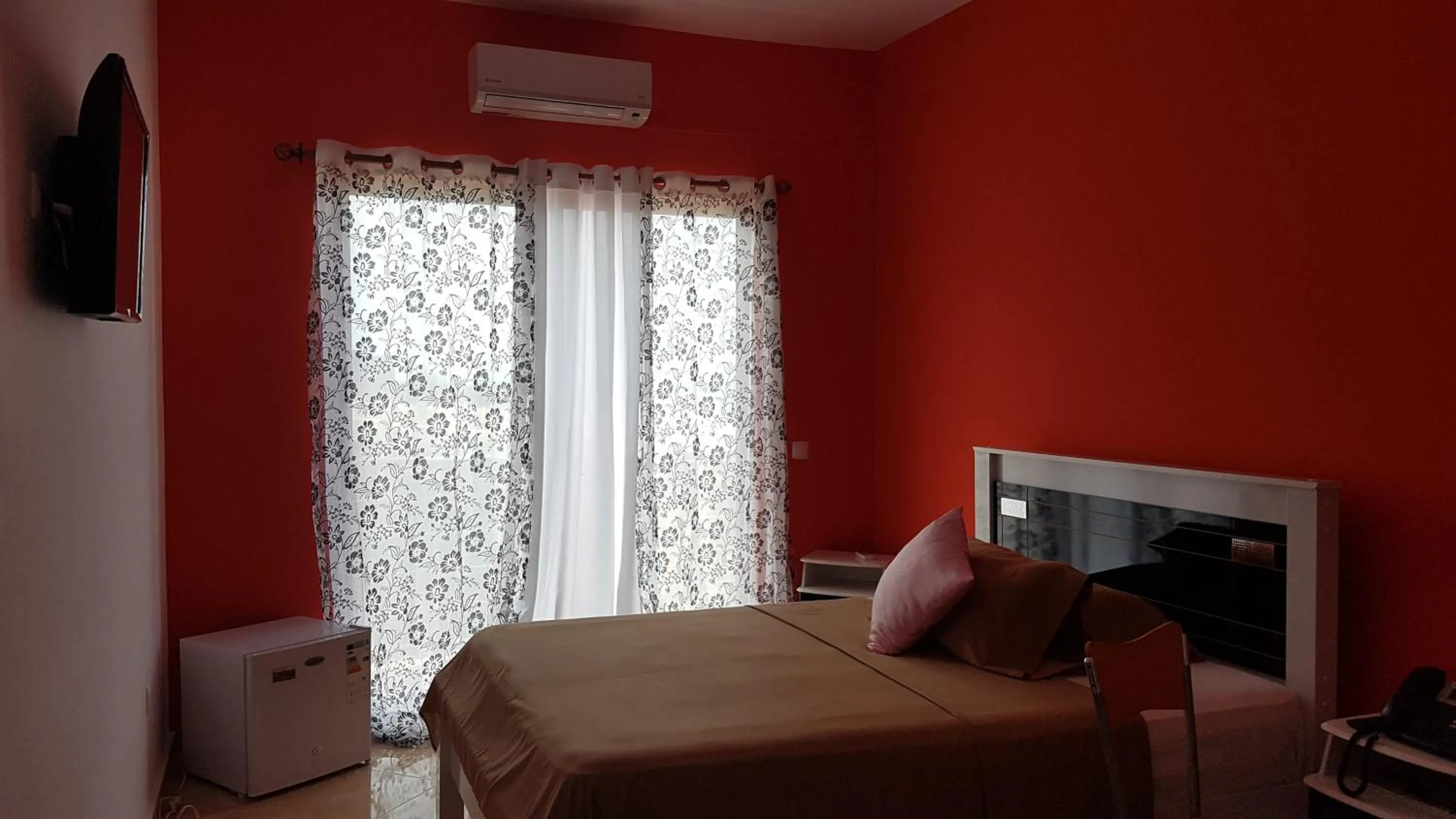 Bed in Hotel Ocean View & Restaurante Seafood
