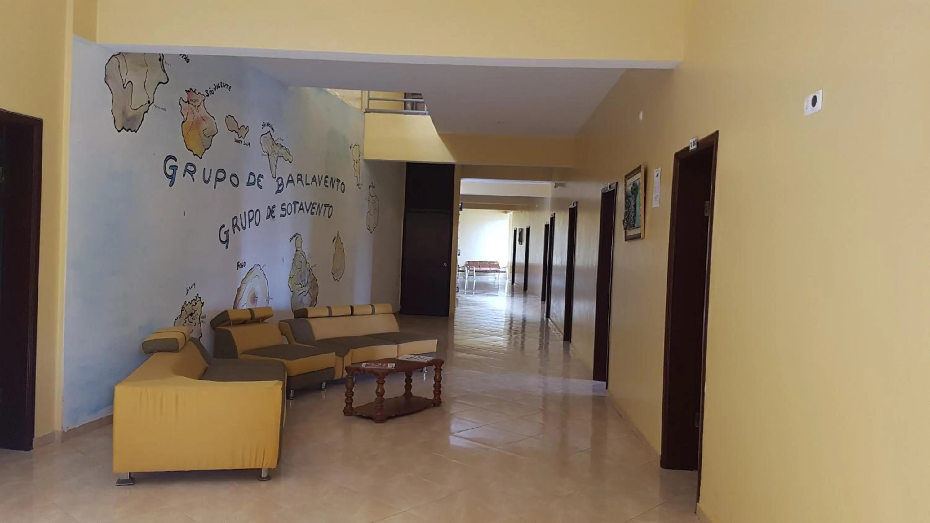 Communal lounge/ TV room in Hotel Ocean View & Restaurante Seafood