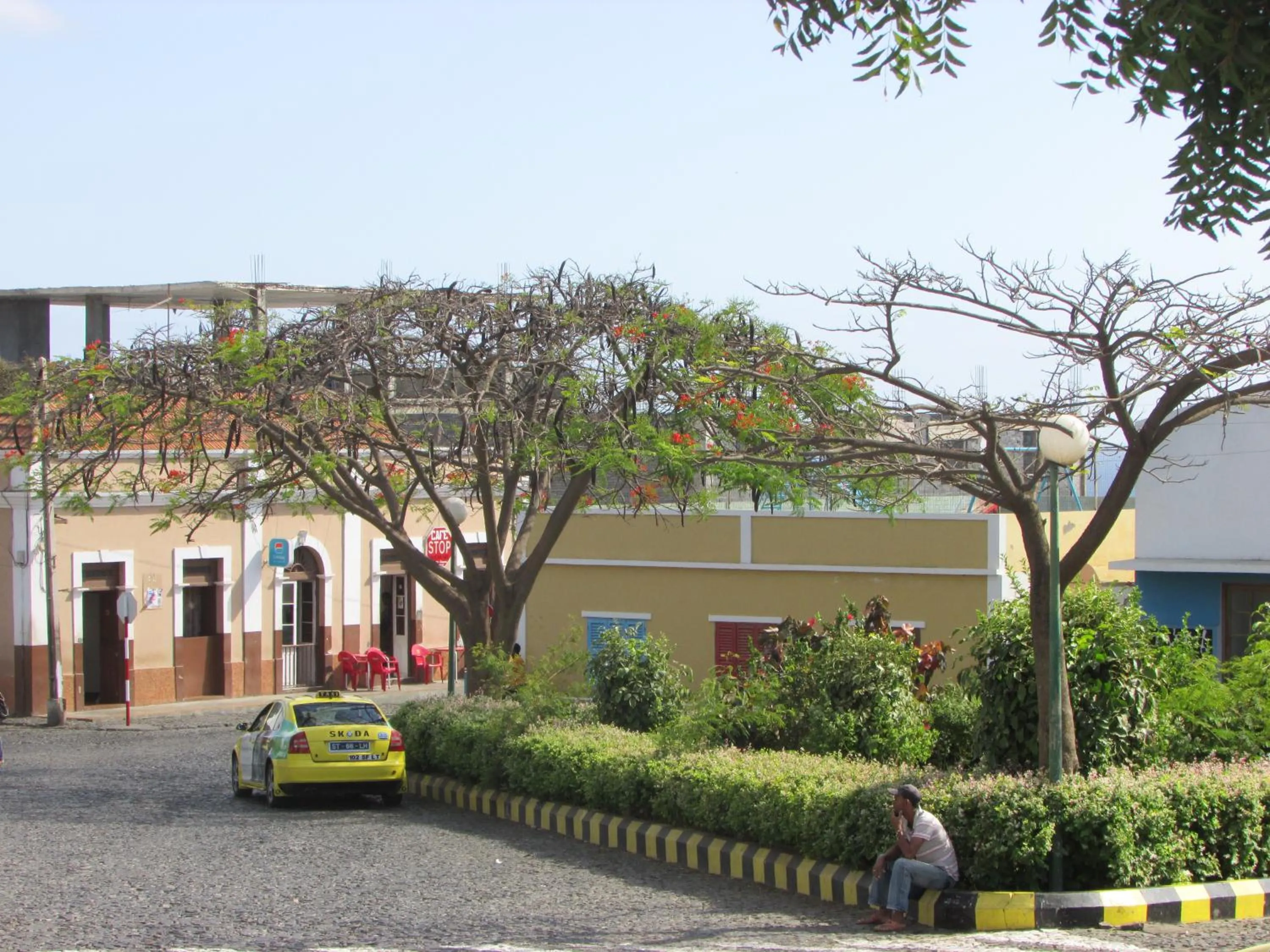 Neighbourhood in Hotel Ocean View & Restaurante Seafood