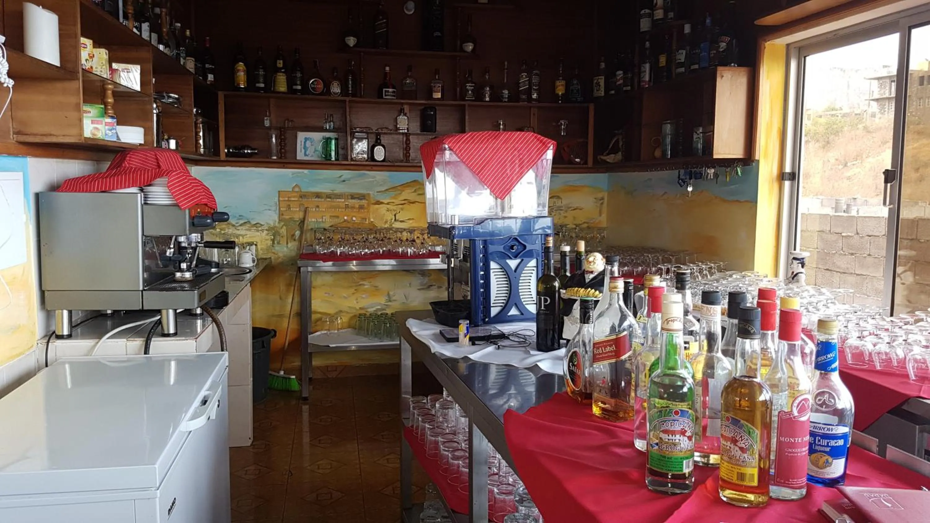 Restaurant/places to eat in Hotel Ocean View & Restaurante Seafood