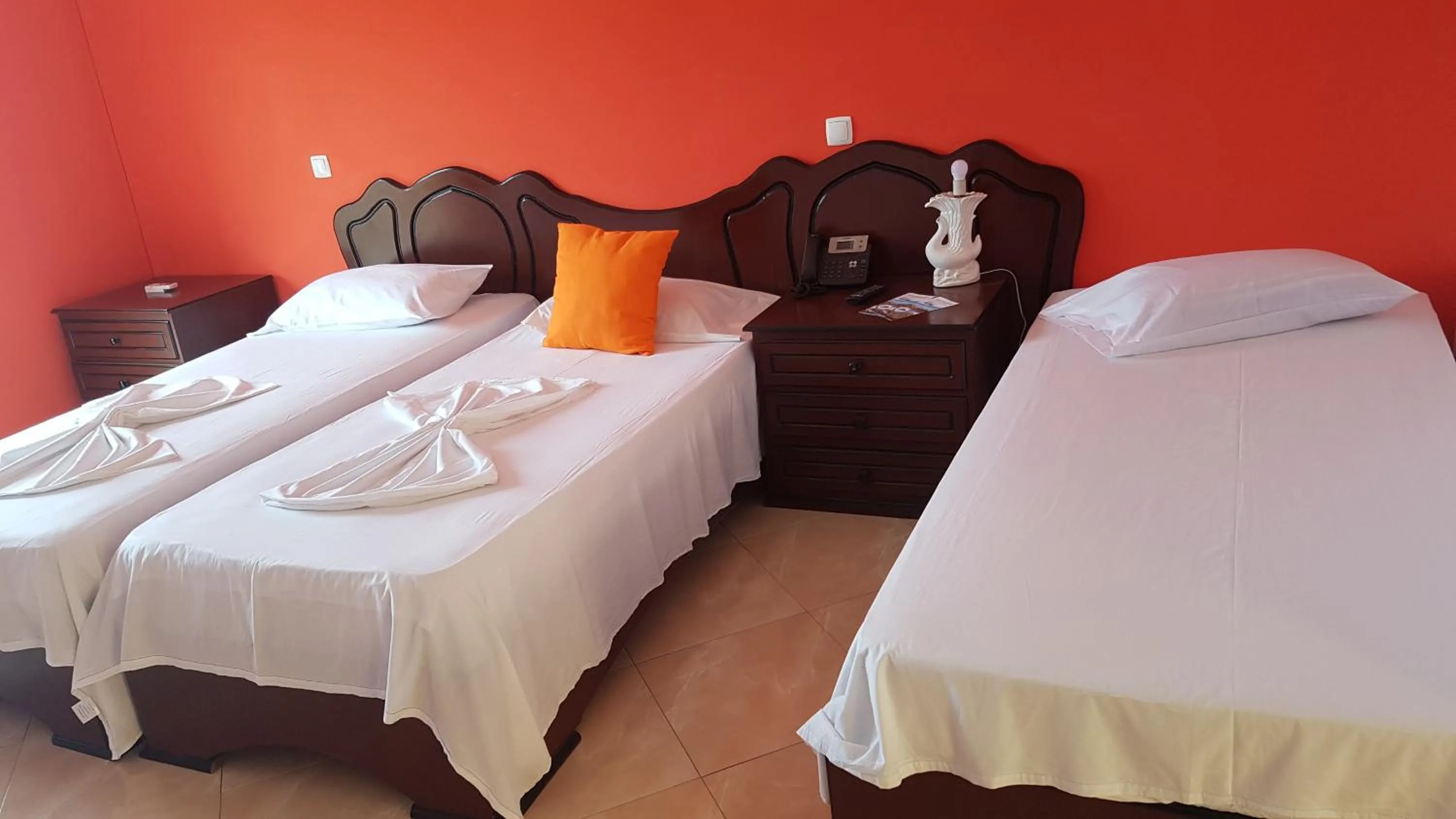 Bed in Hotel Ocean View & Restaurante Seafood