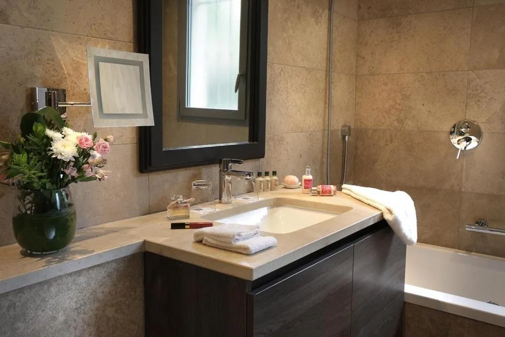 Bathroom in Résidence Hôtelière 4 étoiles Les Mas du Grand Vallon