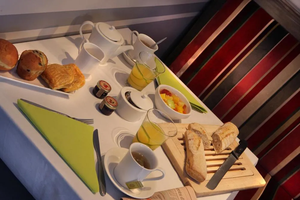 Restaurant/places to eat in Résidence Hôtelière 4 étoiles Les Mas du Grand Vallon