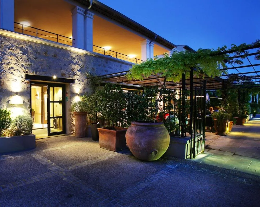 Lobby or reception in Résidence Hôtelière 4 étoiles Les Mas du Grand Vallon