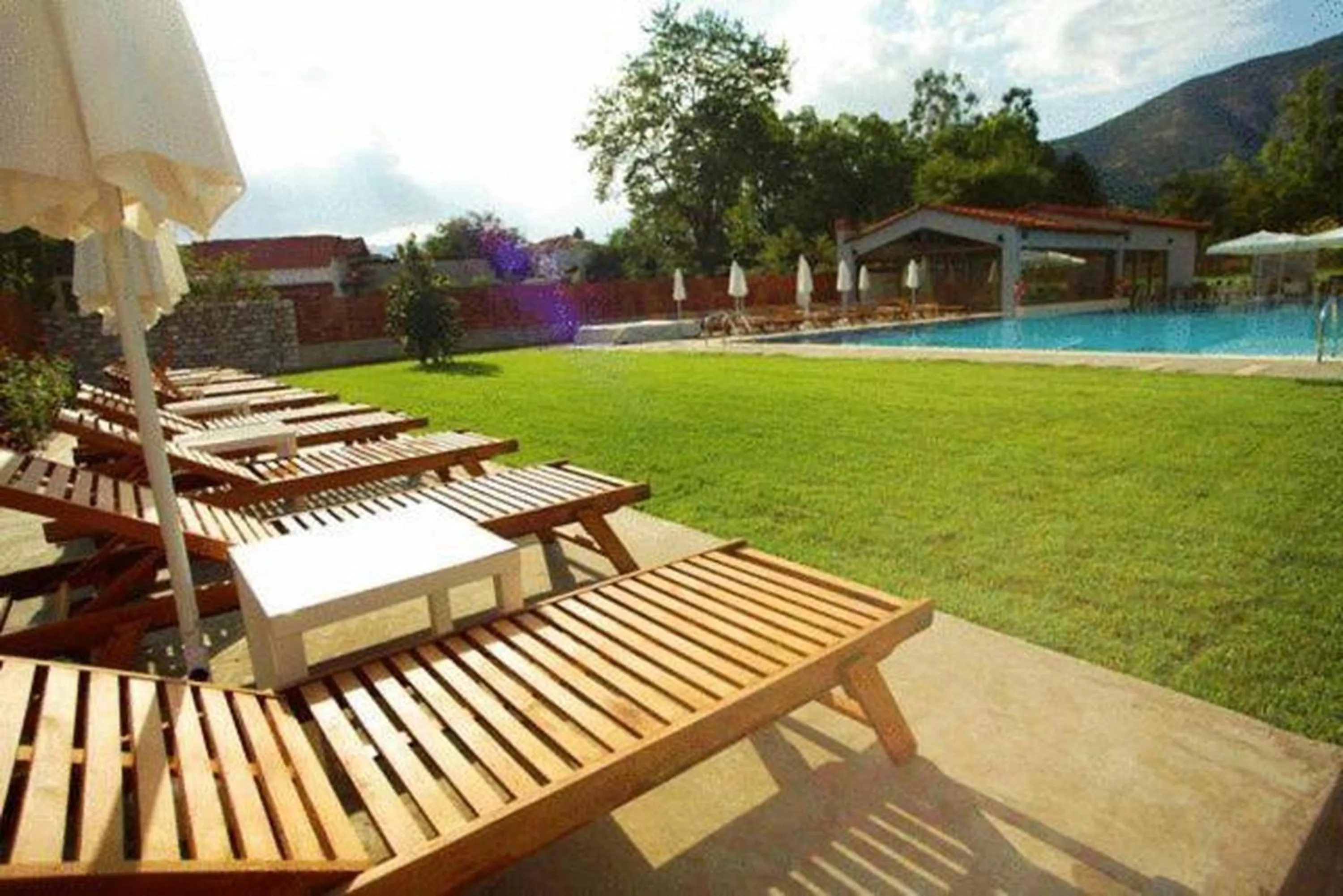 Garden in Mont Helmos Hotel