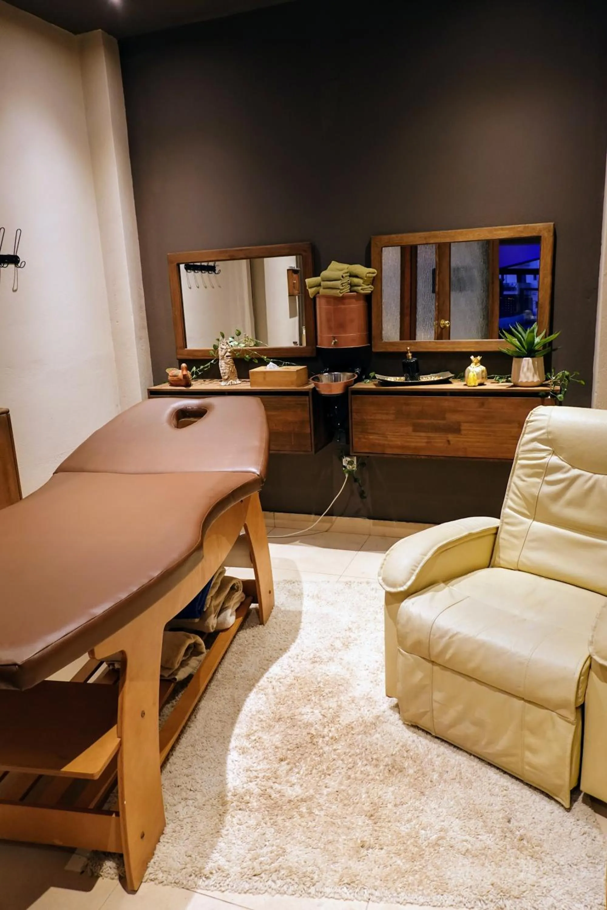 Massage in Mont Helmos Hotel