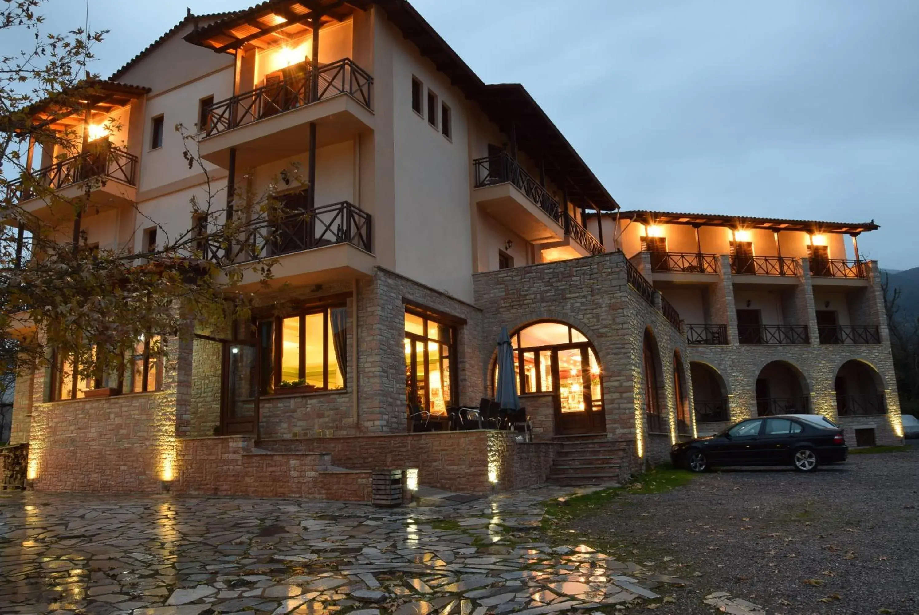 Facade/entrance in Mont Helmos Hotel Facade/entrance in Mont Helmos Hotel