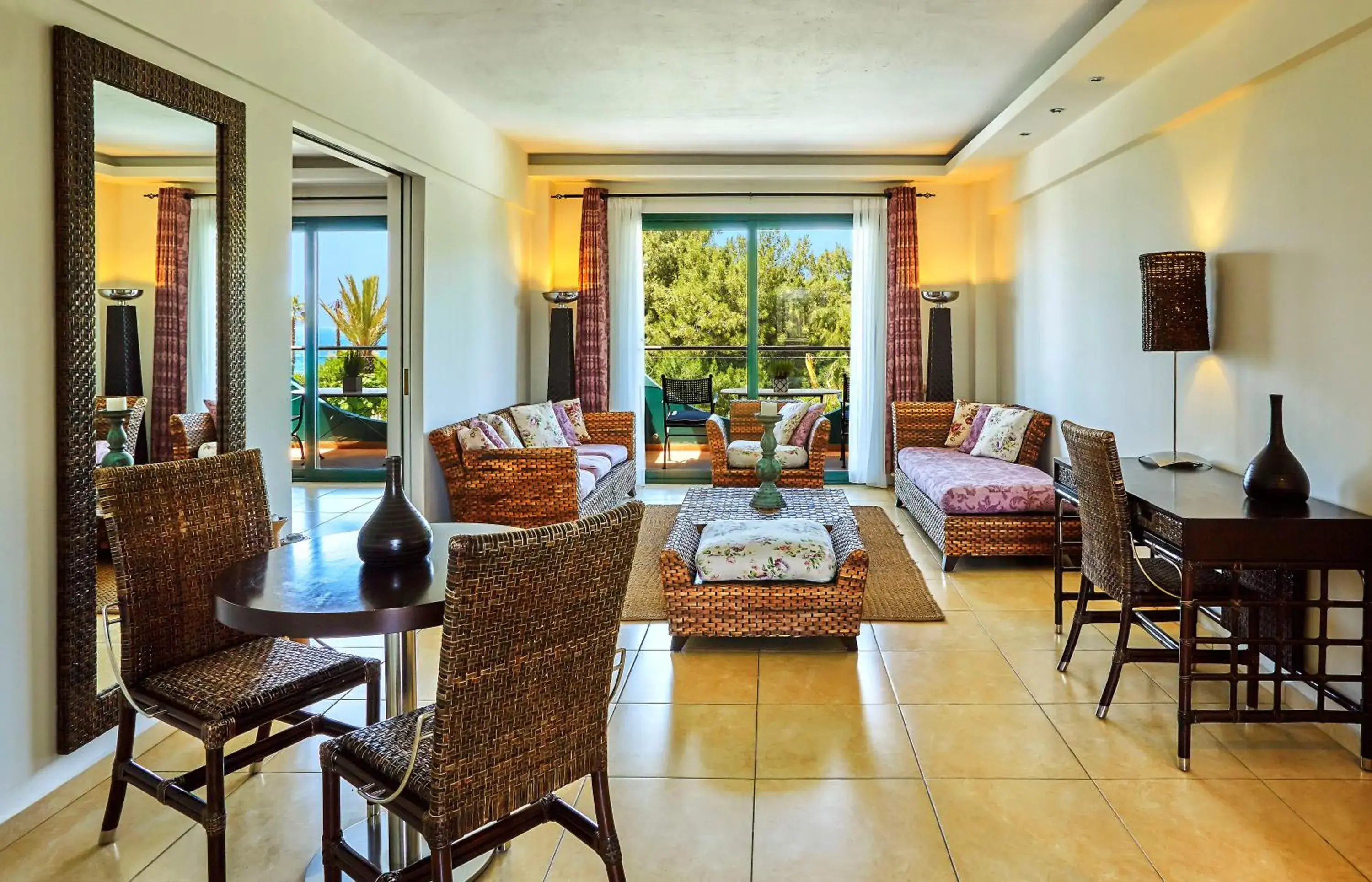 Day, Bed in Ilio Mare Hotel Day, Bed in Ilio Mare Hotel