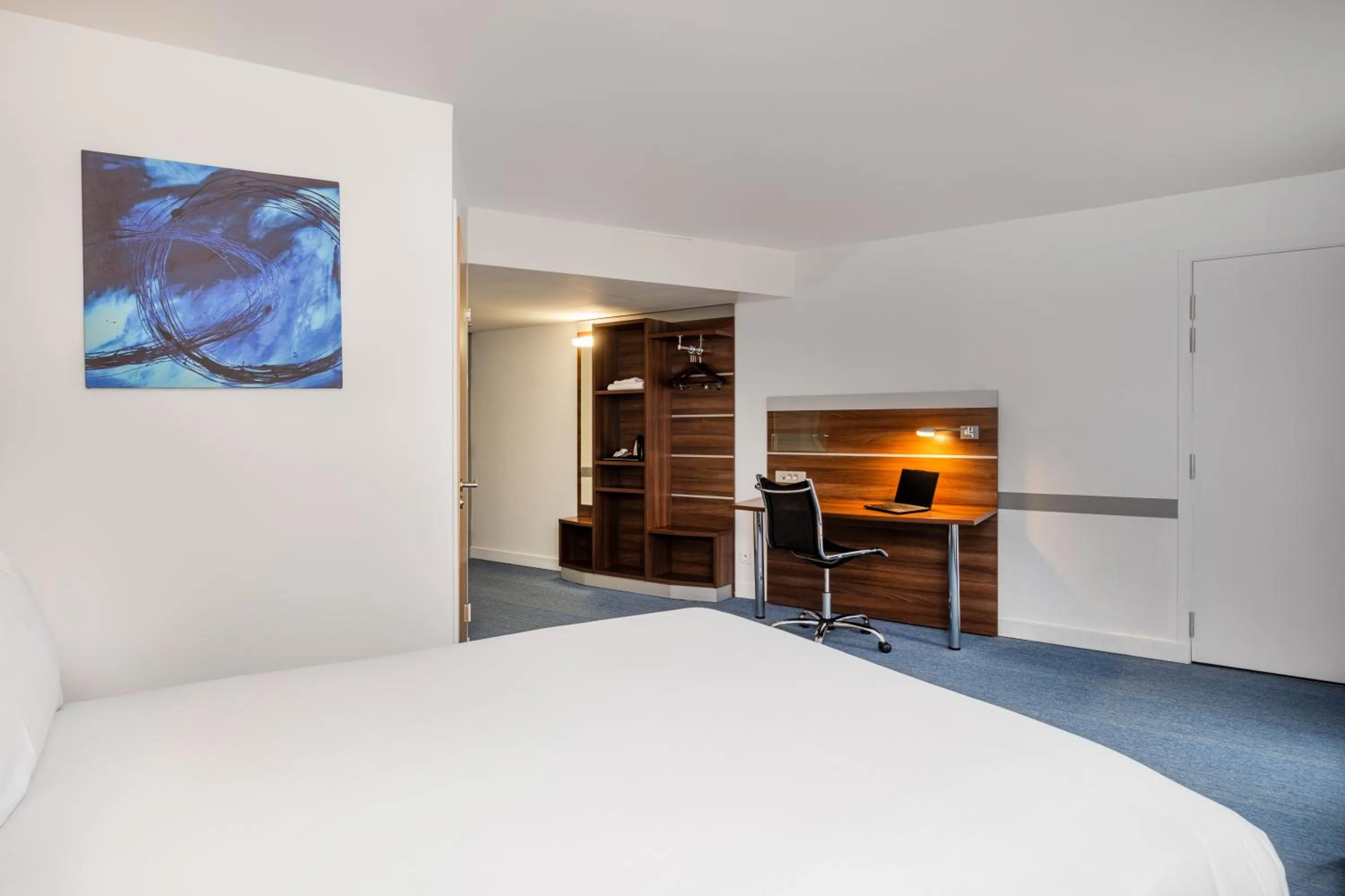 Property building, Bed in Hôtel Marseille Centre Gare Saint-Charles