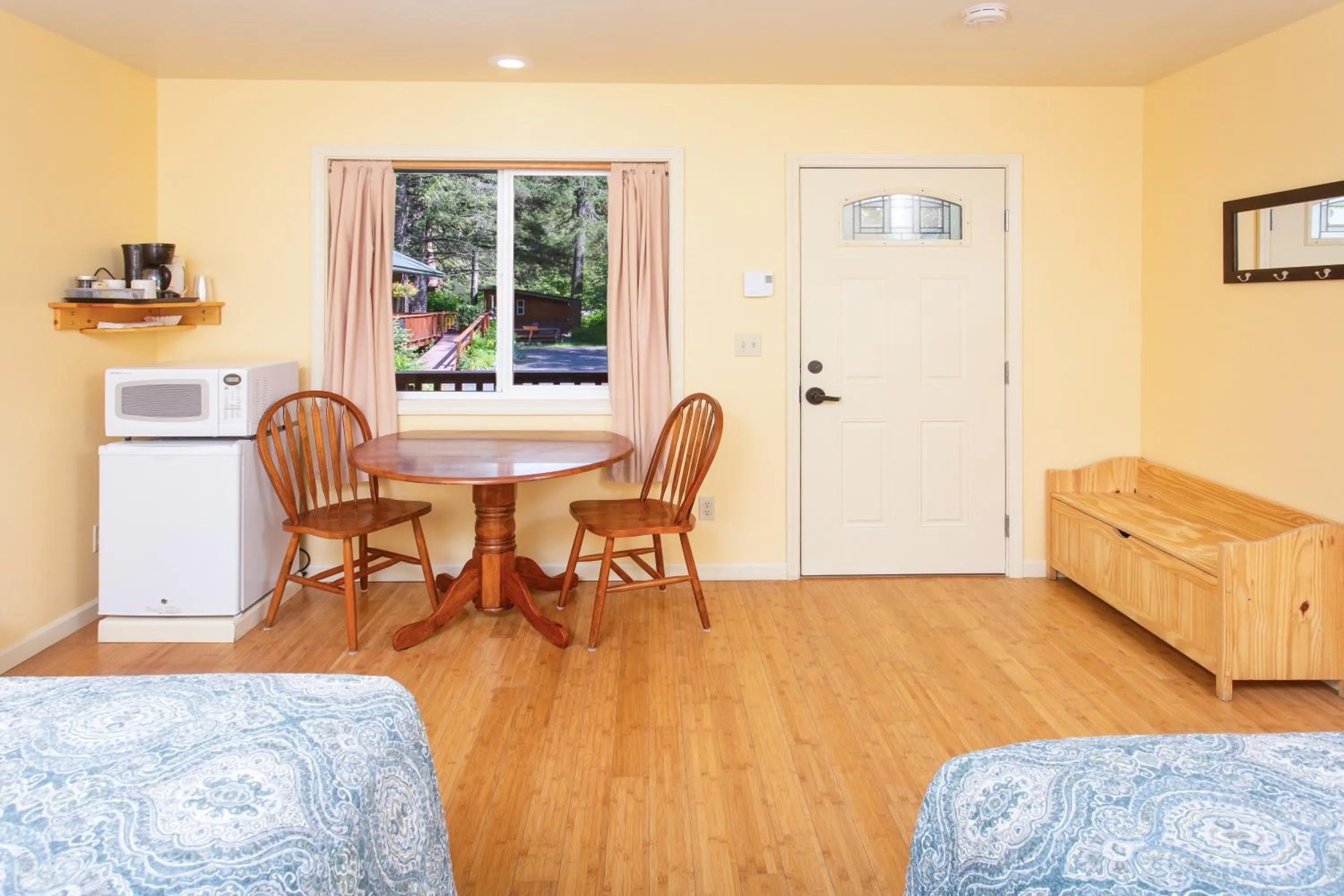 Coffee/tea facilities in Steller Inn