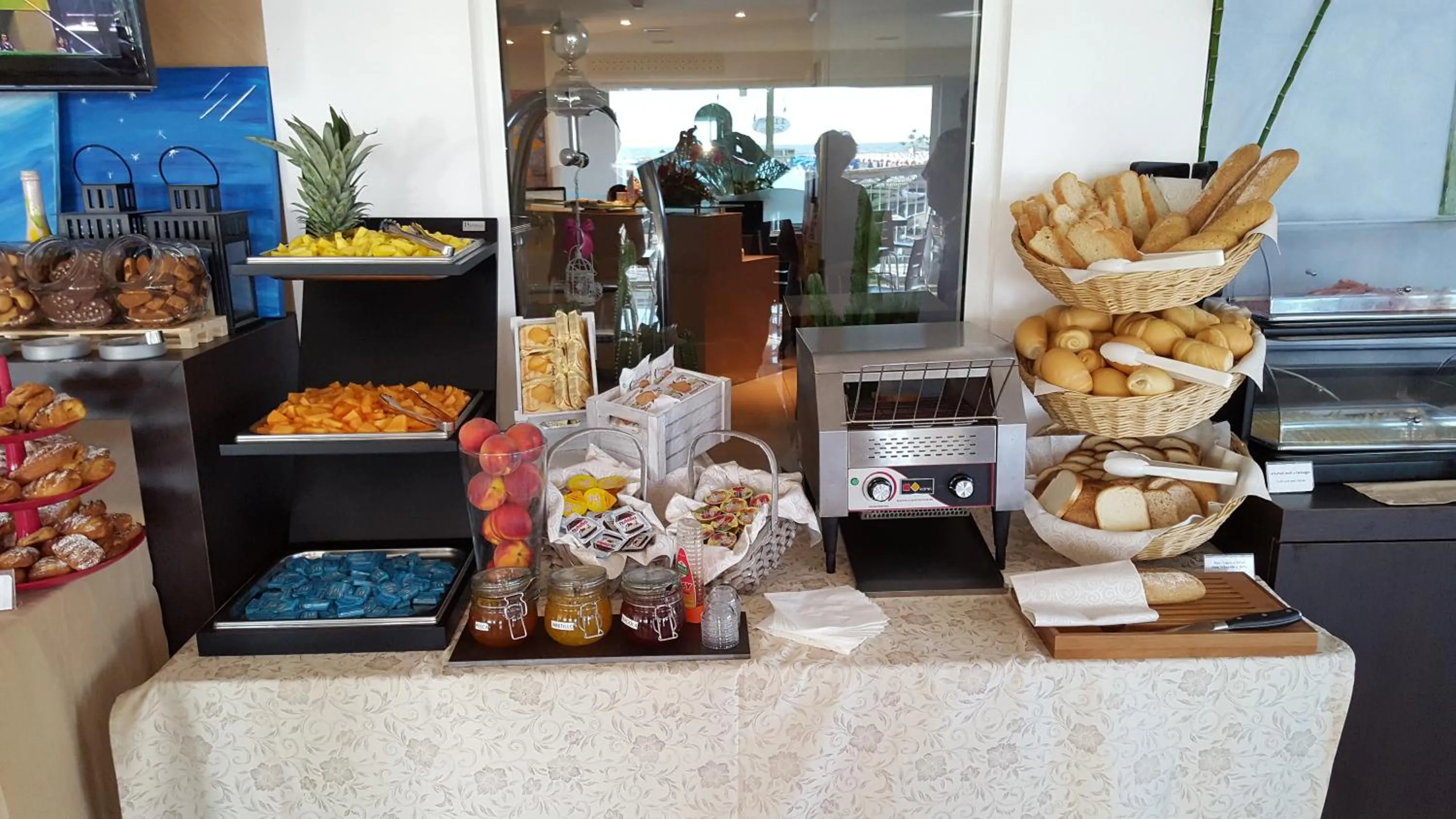 Food in Hotel Ghirlandina