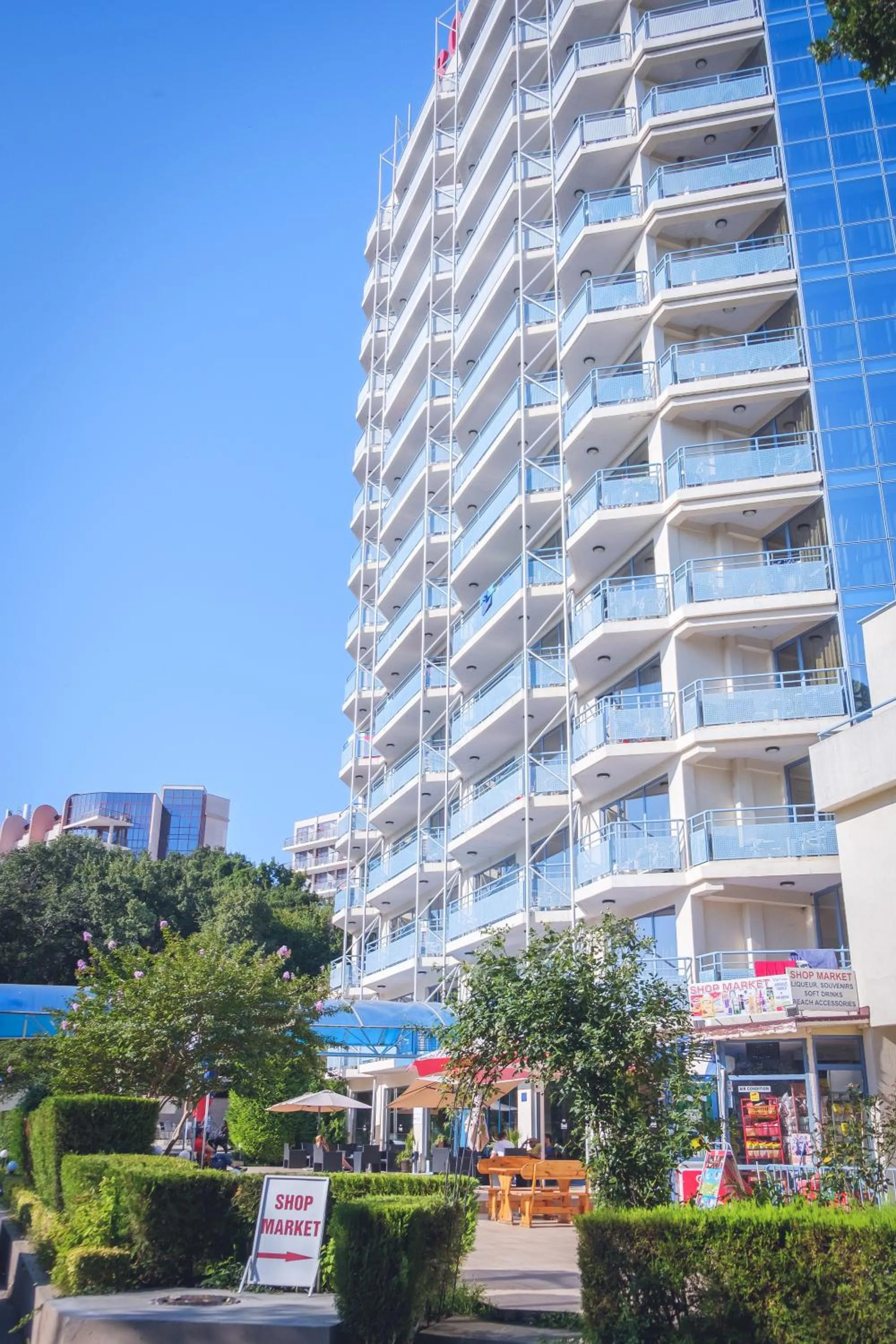 Property building in Hotel Rеgina - Golden Sands All Inclusive