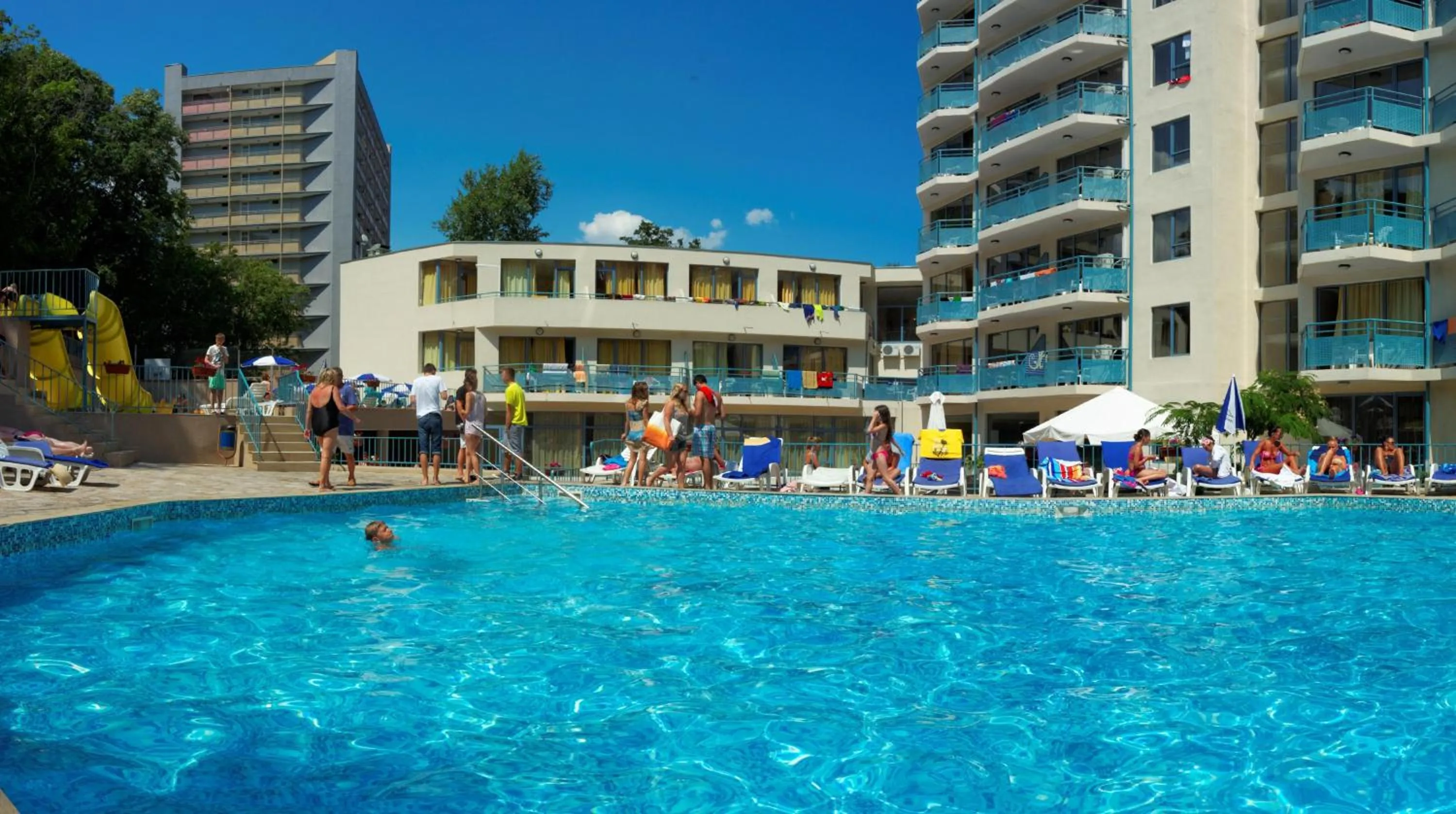People in Hotel Rеgina - Golden Sands All Inclusive