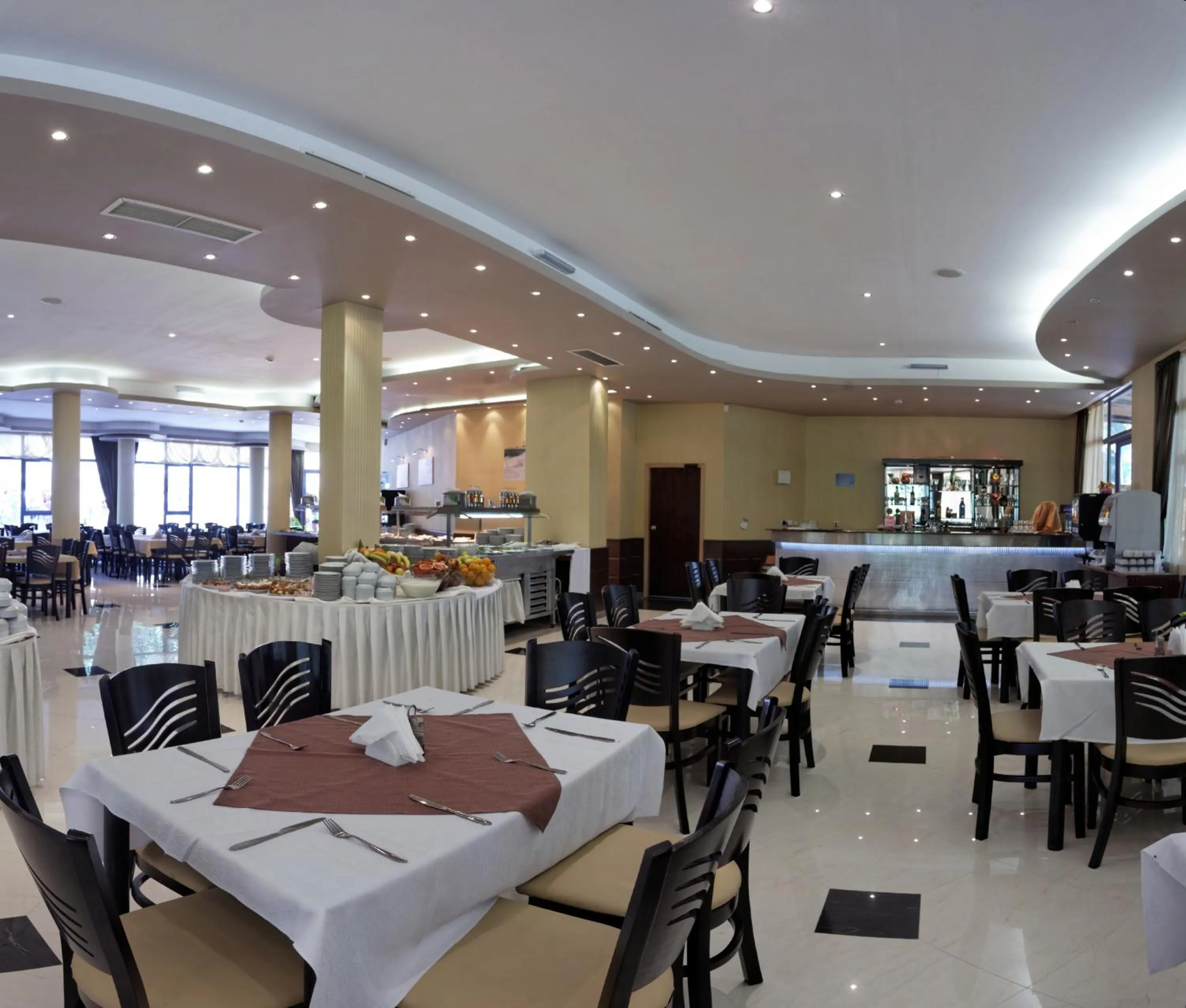 Restaurant/places to eat in Hotel Rеgina - Golden Sands All Inclusive