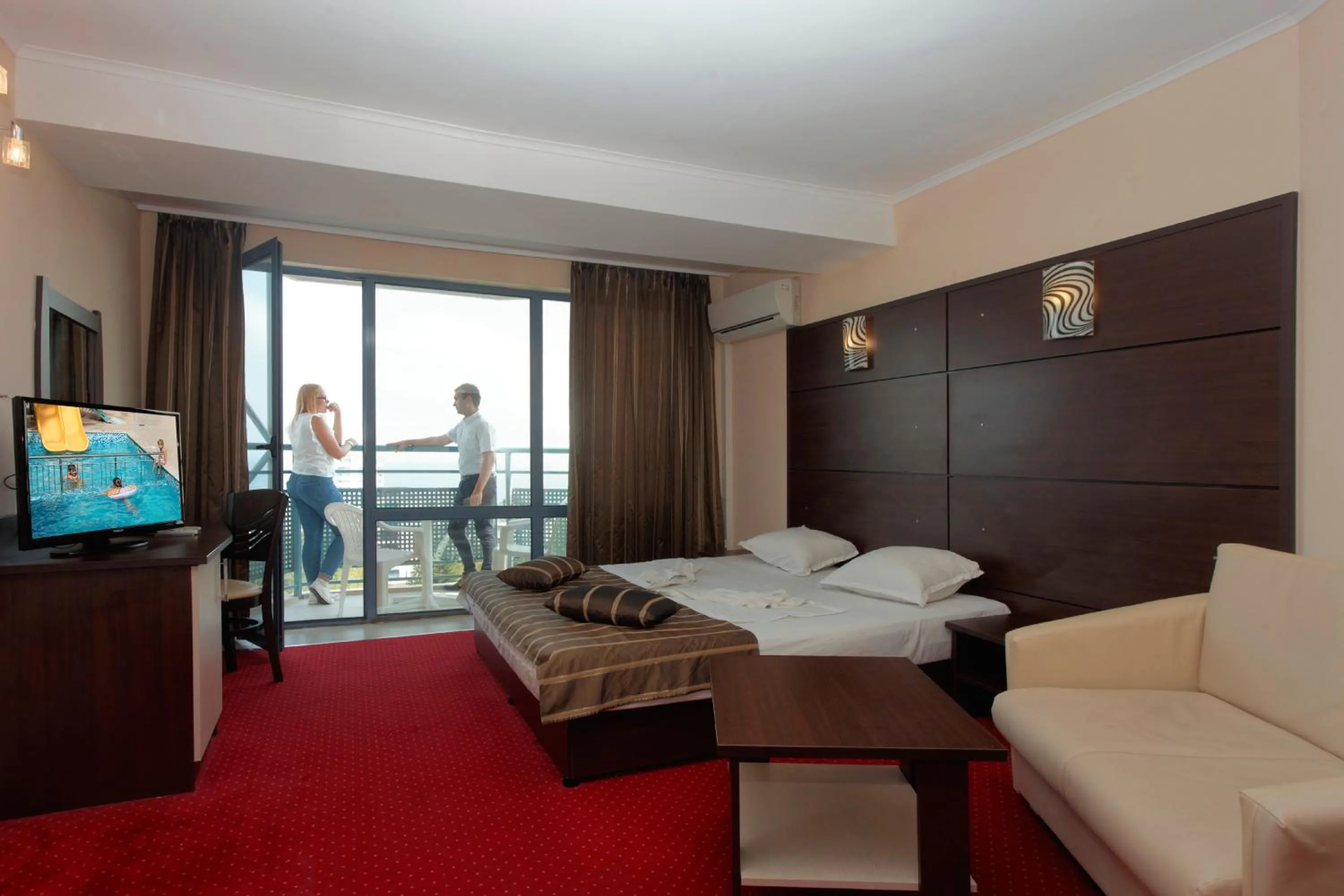 Photo of the whole room, Bed in Hotel Rеgina - Golden Sands All Inclusive