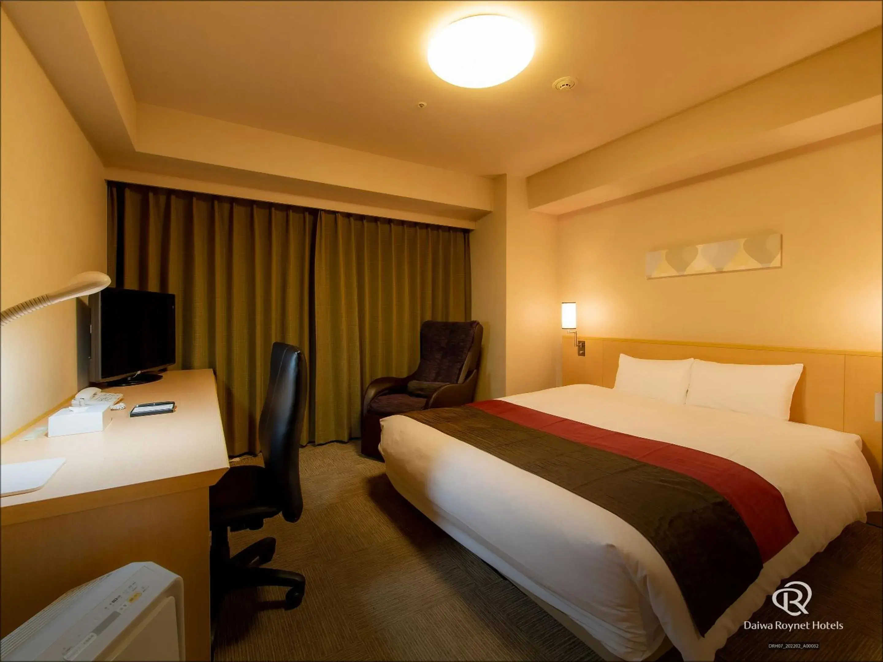 Bed in Daiwa Roynet Hotel Hakata-Gion Bed in Daiwa Roynet Hotel Hakata-Gion