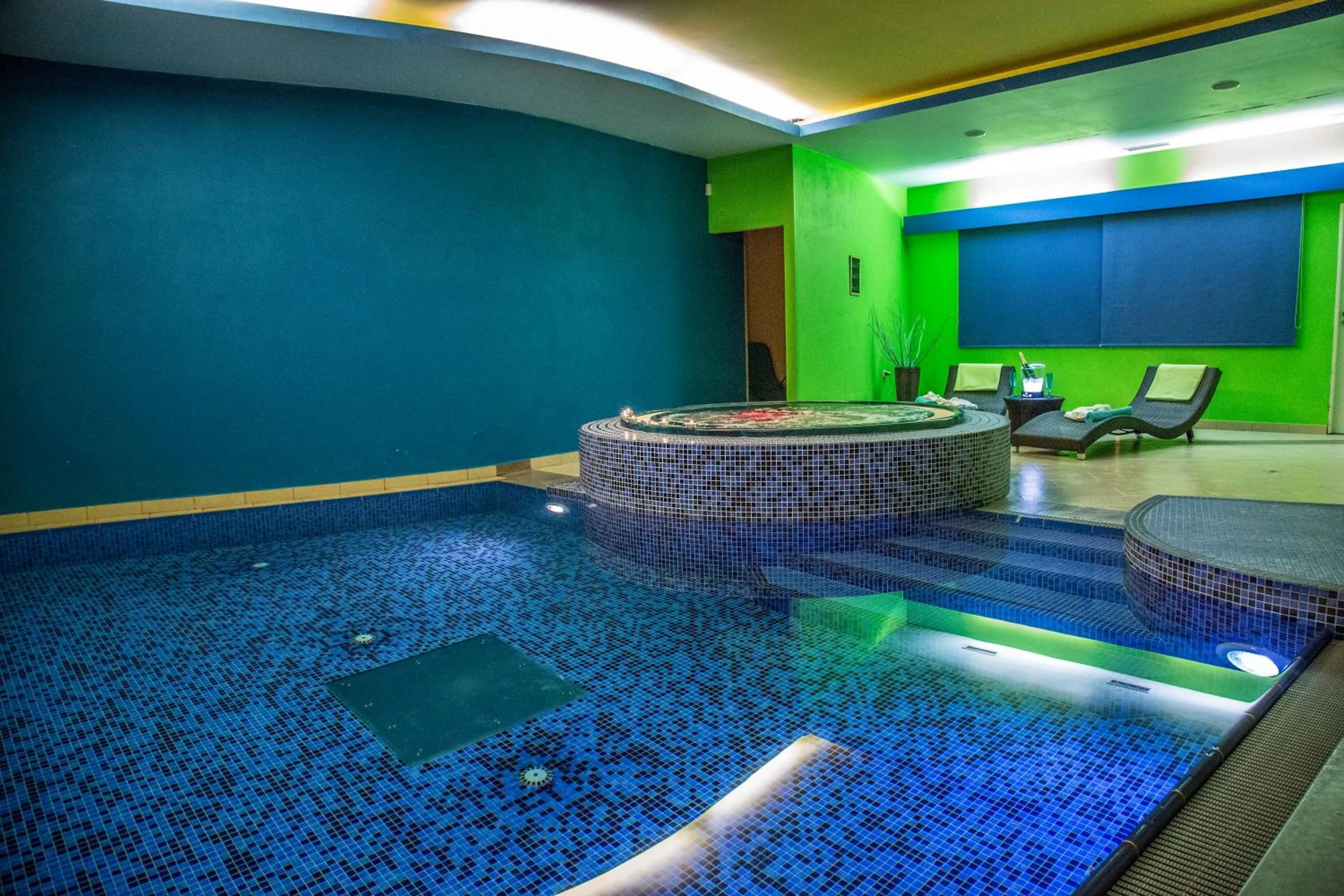 Swimming pool in Hotel Centrum Harrachov
