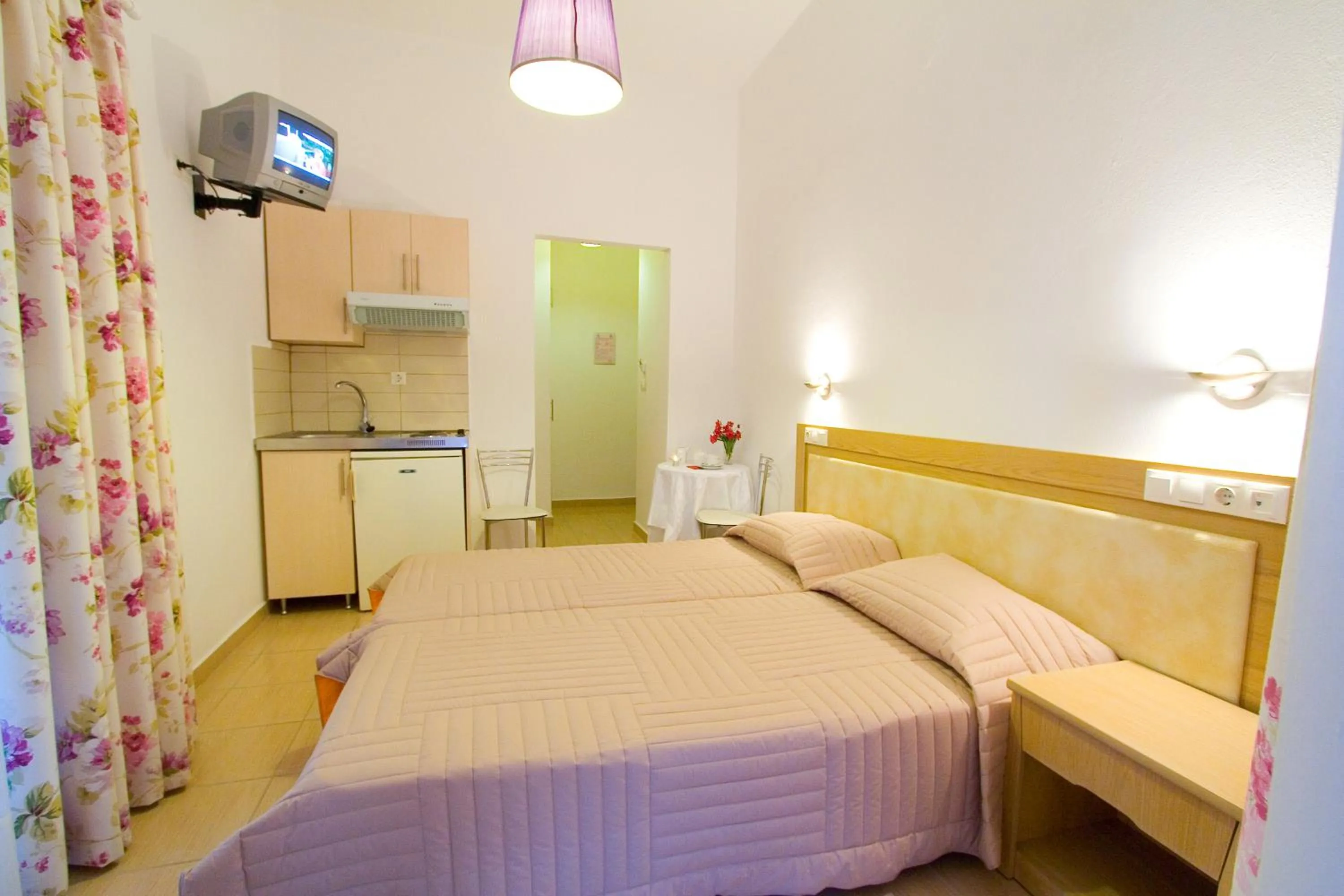 Bedroom in Evita's Studios