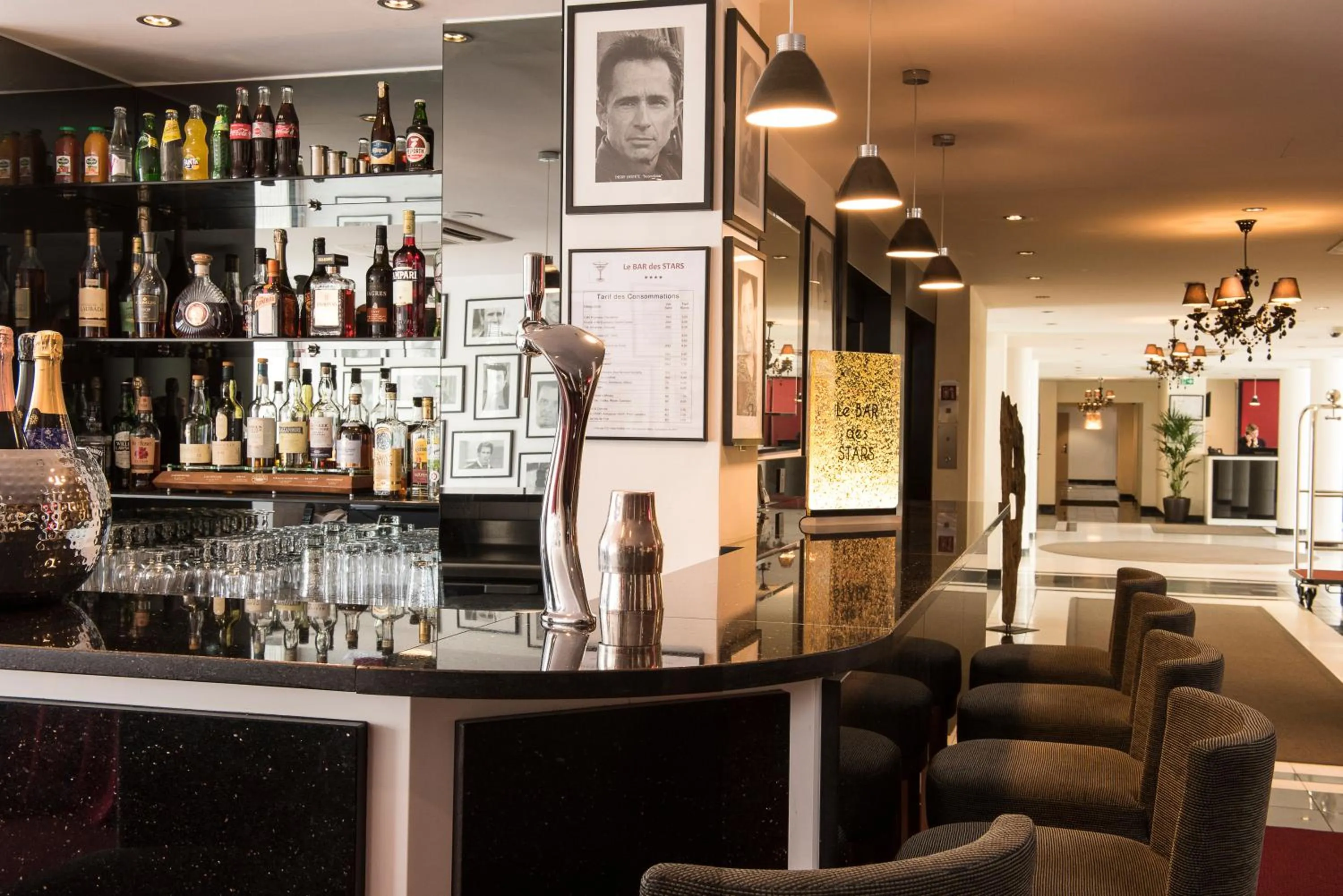 Lounge or bar in Hôtel Forest Hill Meudon Velizy