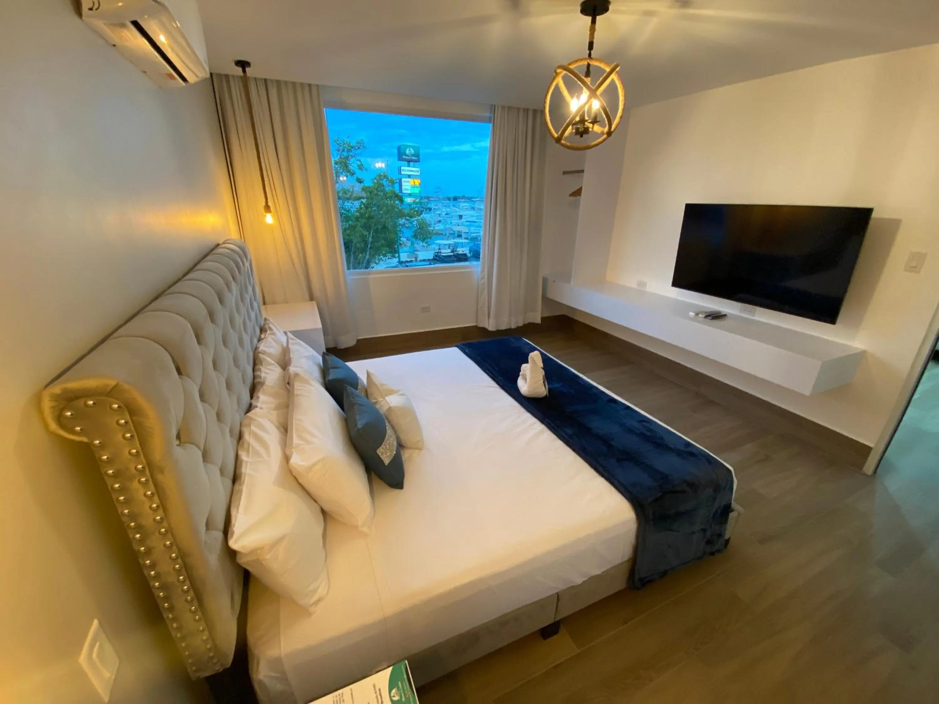 Bed in Marina de Salinas