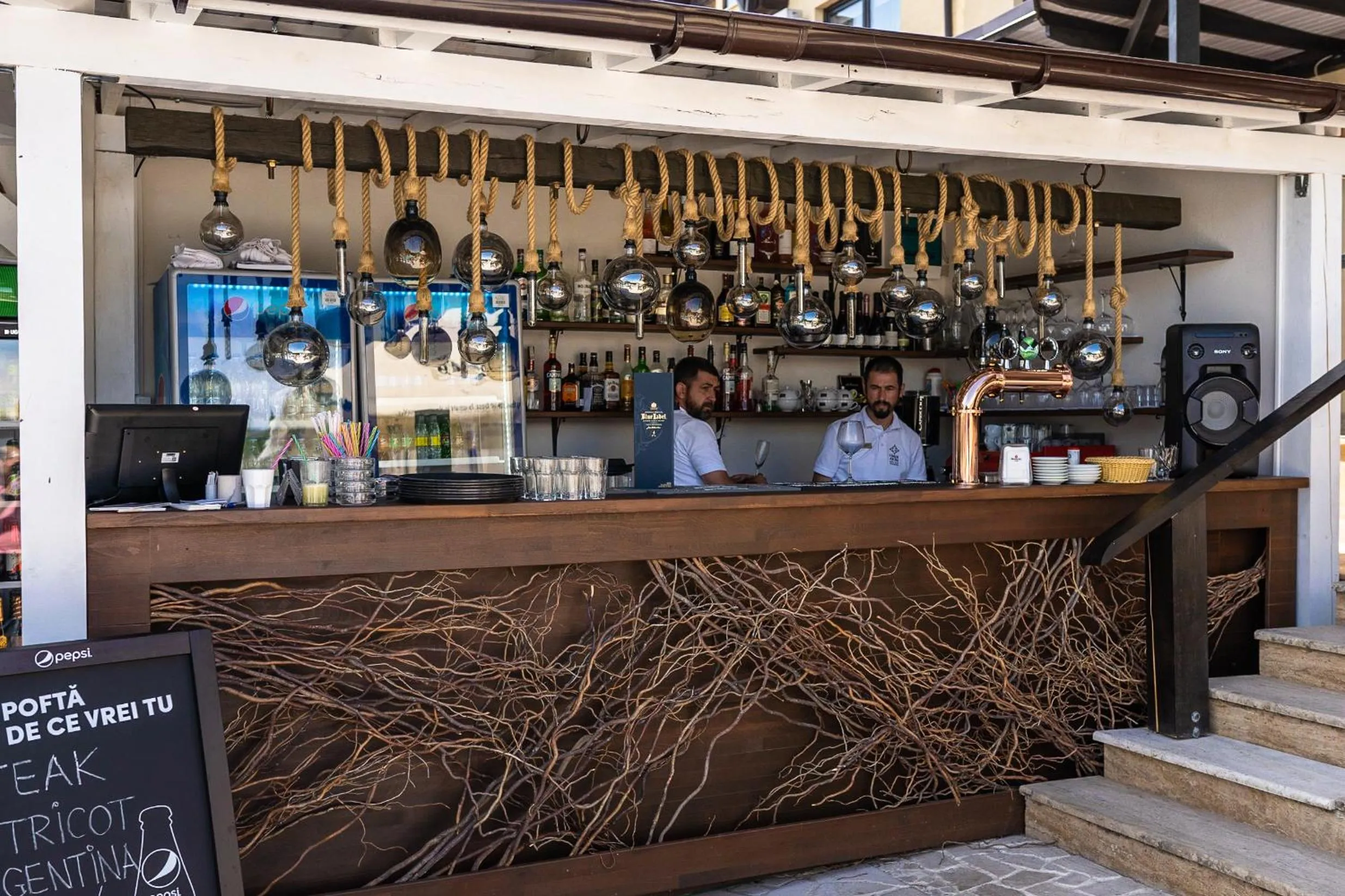 Lounge or bar in Conacul Archia