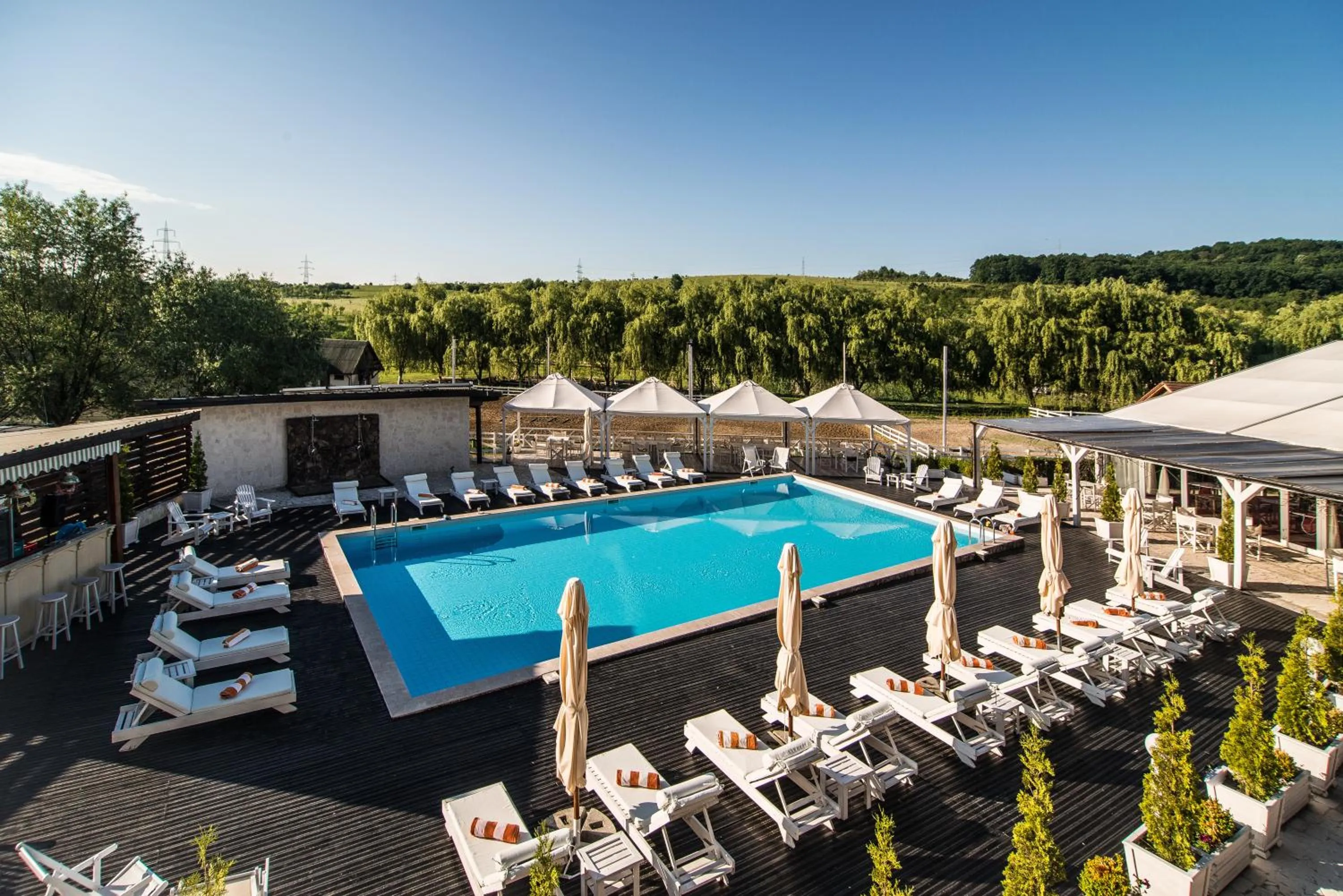 Swimming pool in Conacul Archia