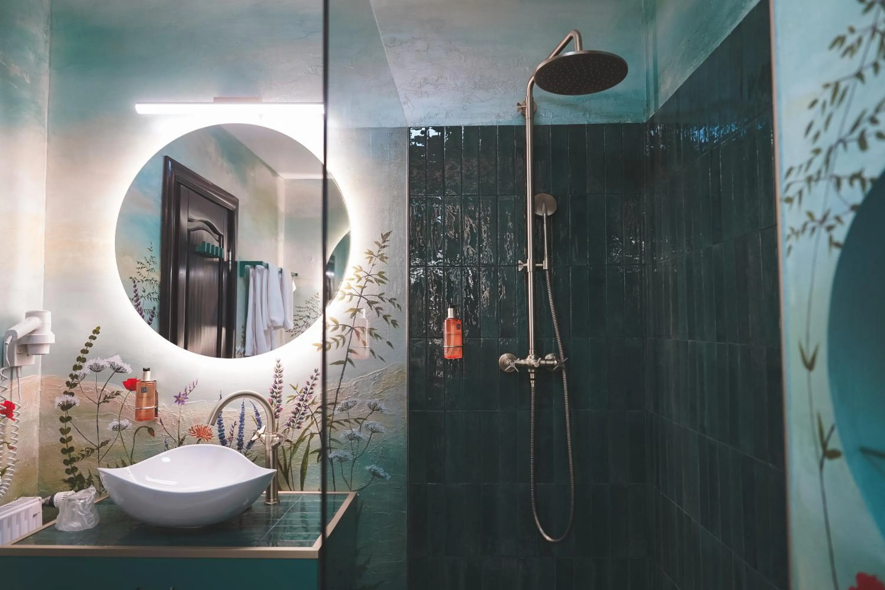 Shower in Conacul Archia