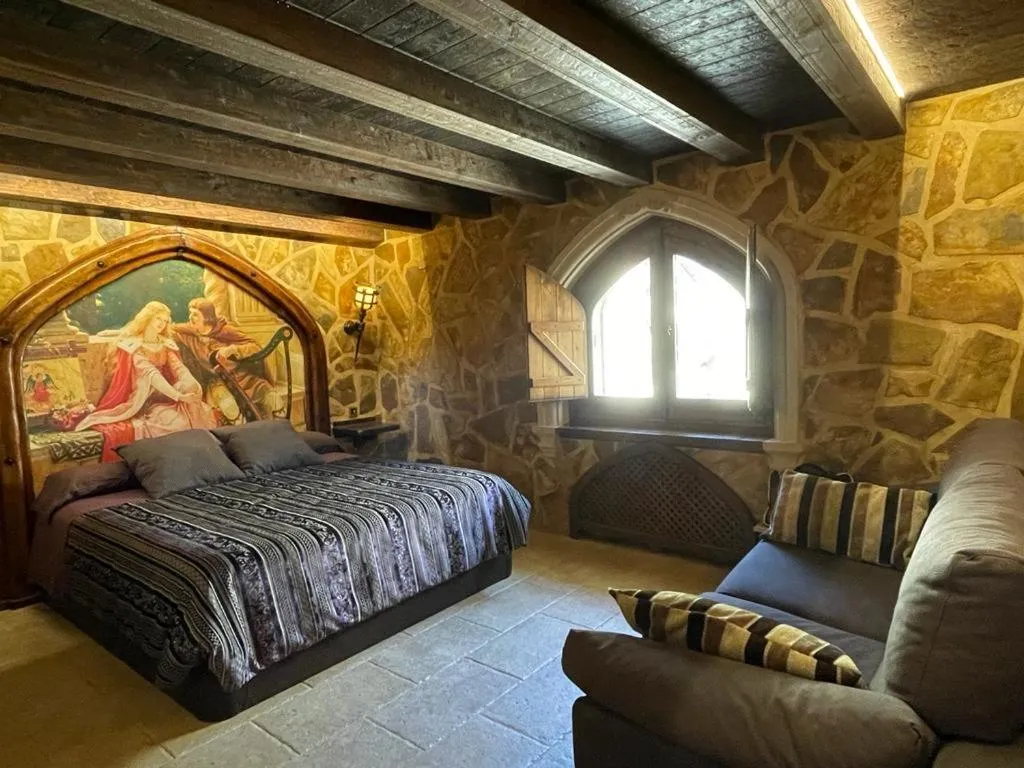 Bed in Auberge Toison d'Or