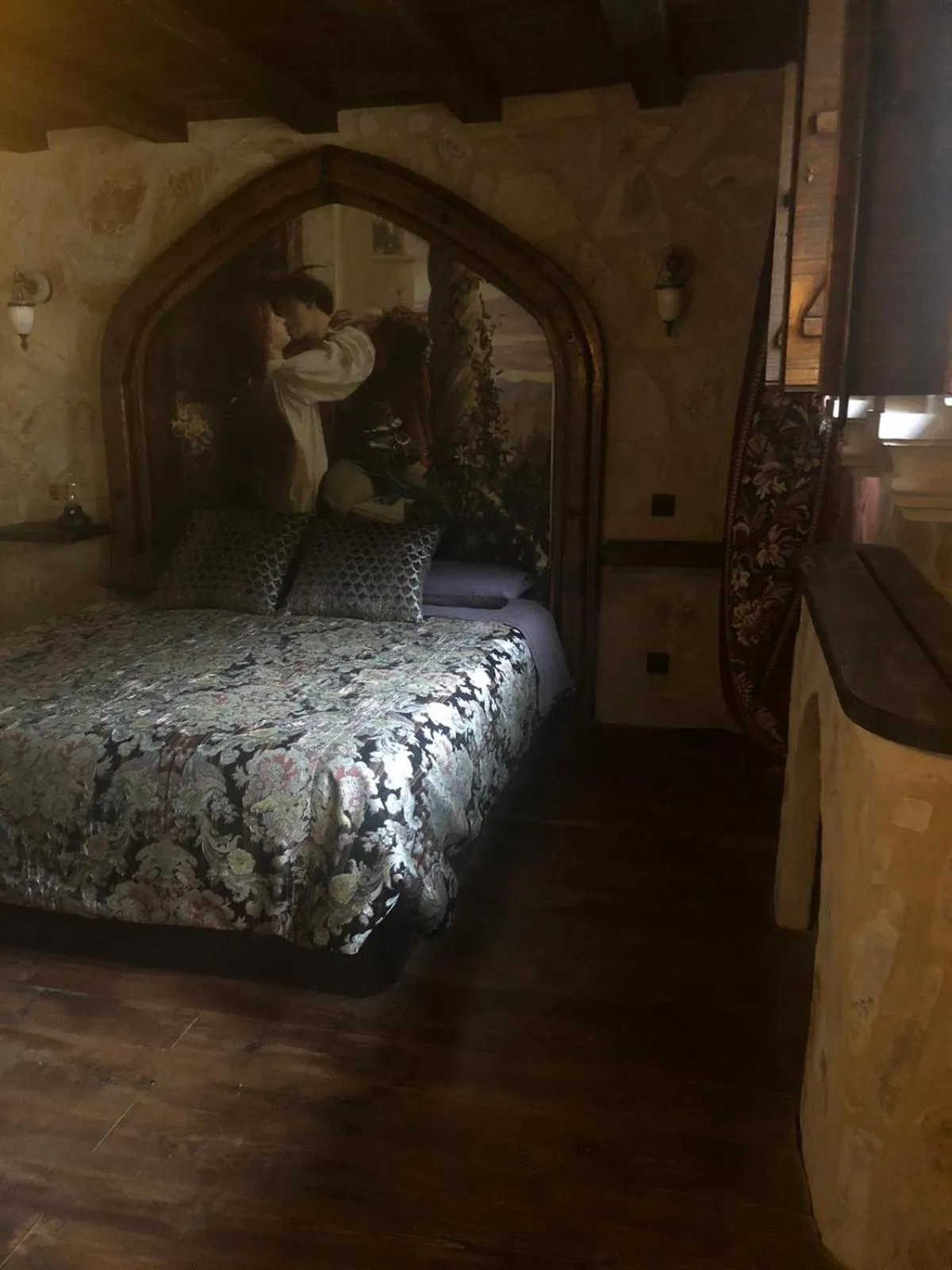 Bed in Auberge Toison d'Or