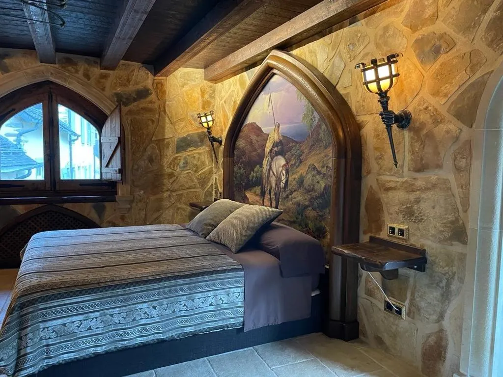 Bed in Auberge Toison d'Or