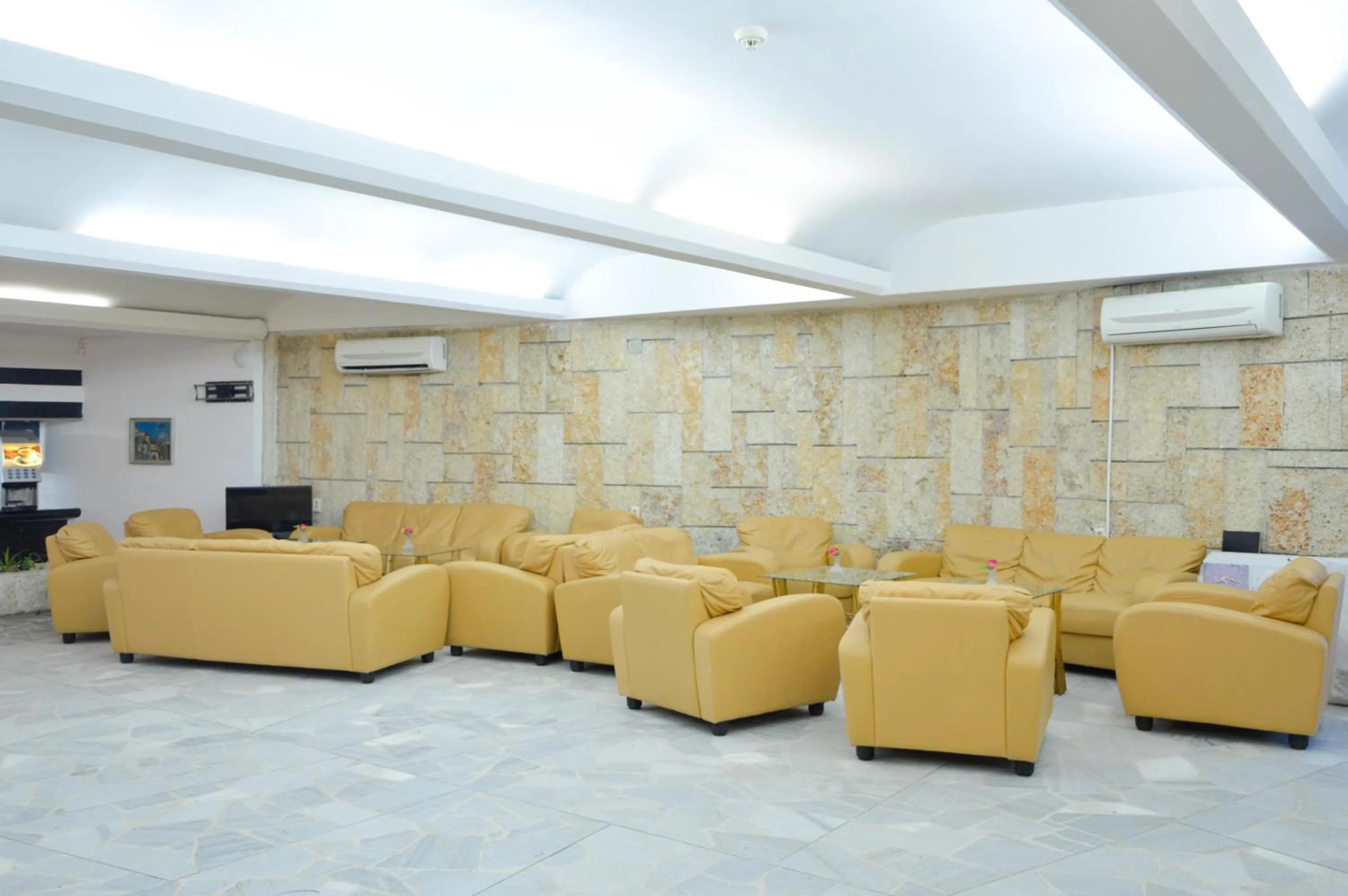 Lobby or reception in Hotel Slavuna