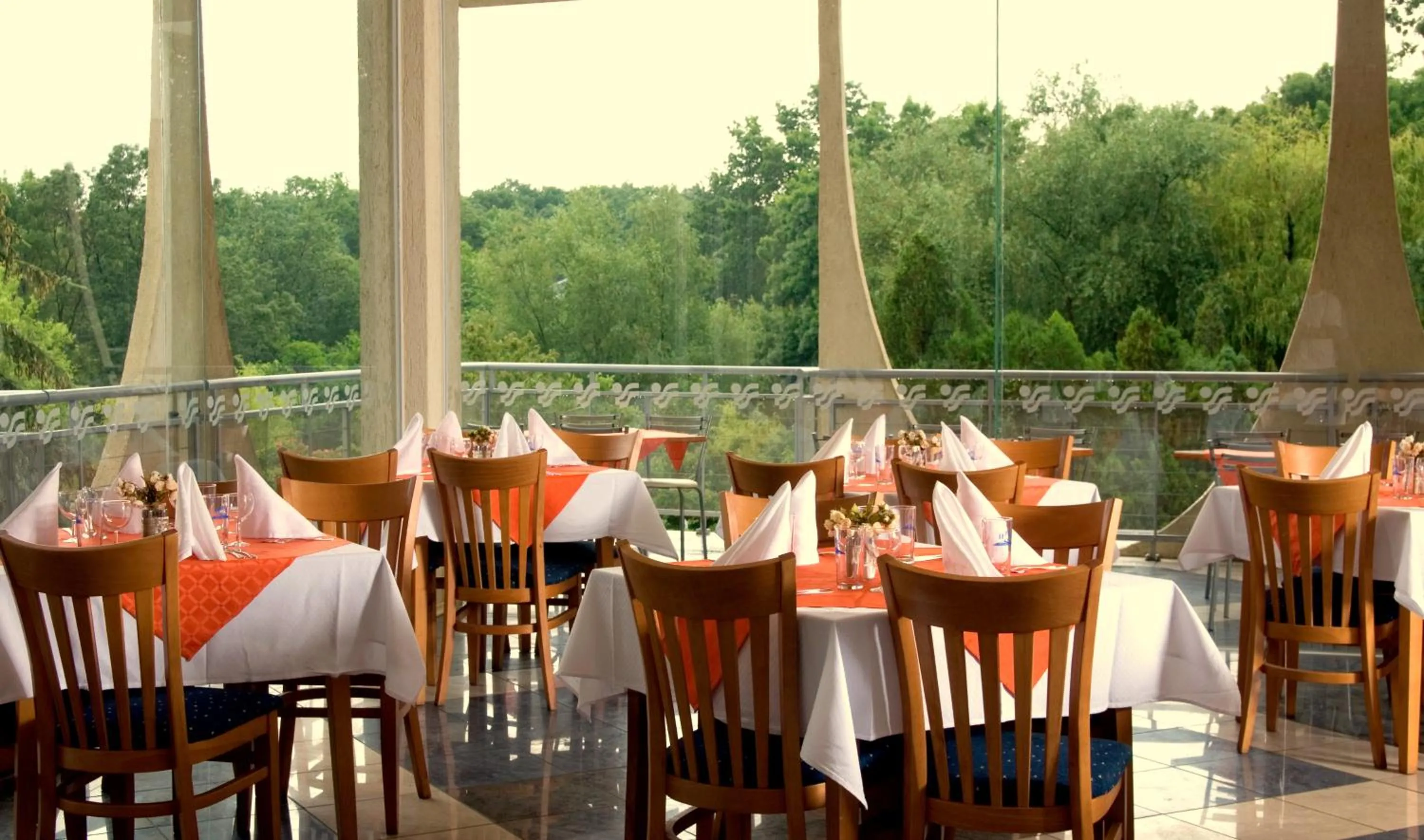 Restaurant/places to eat in Hotel Laguna Mare