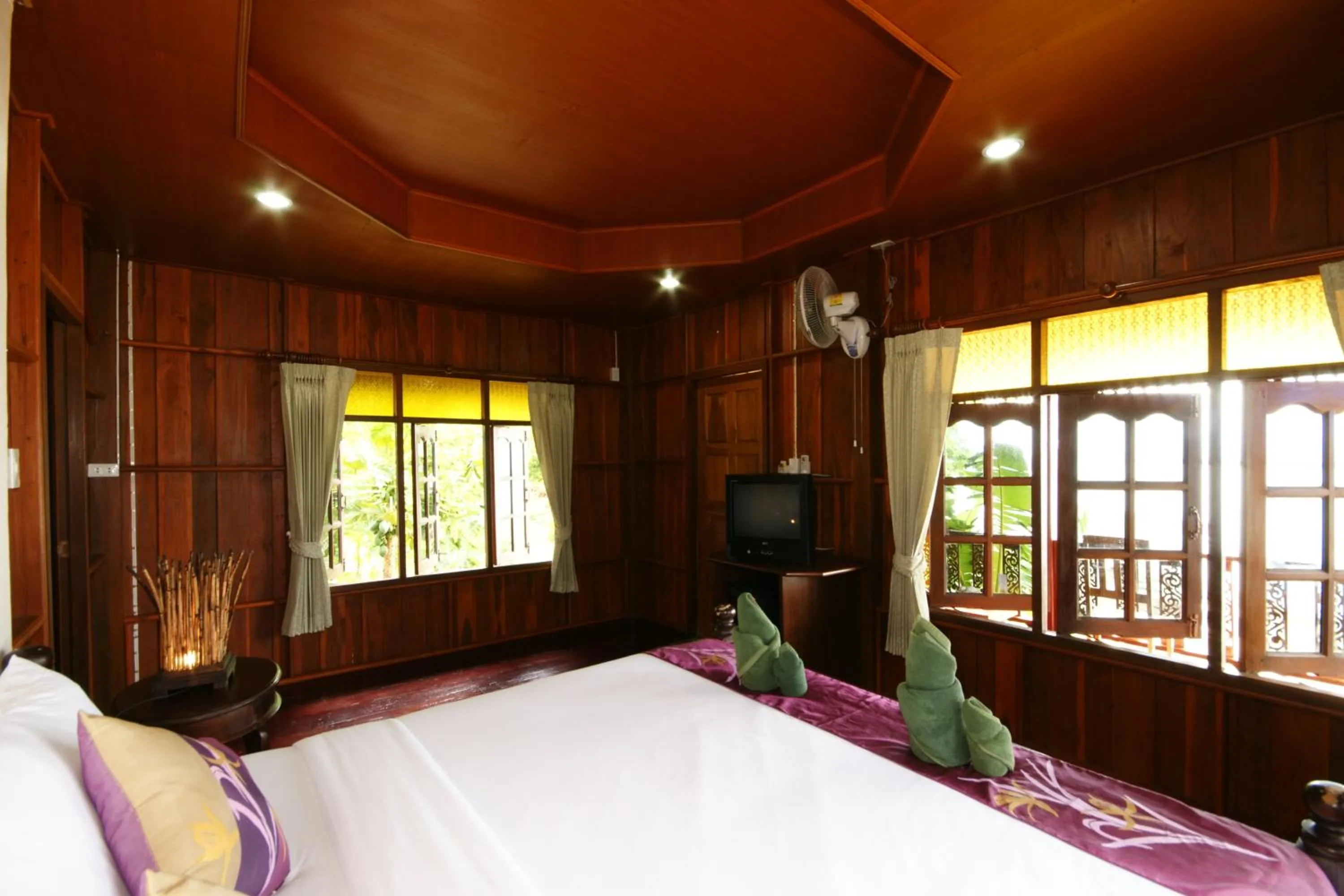 Bedroom in Tharathip Resort Koh Phangan - SHA Plus