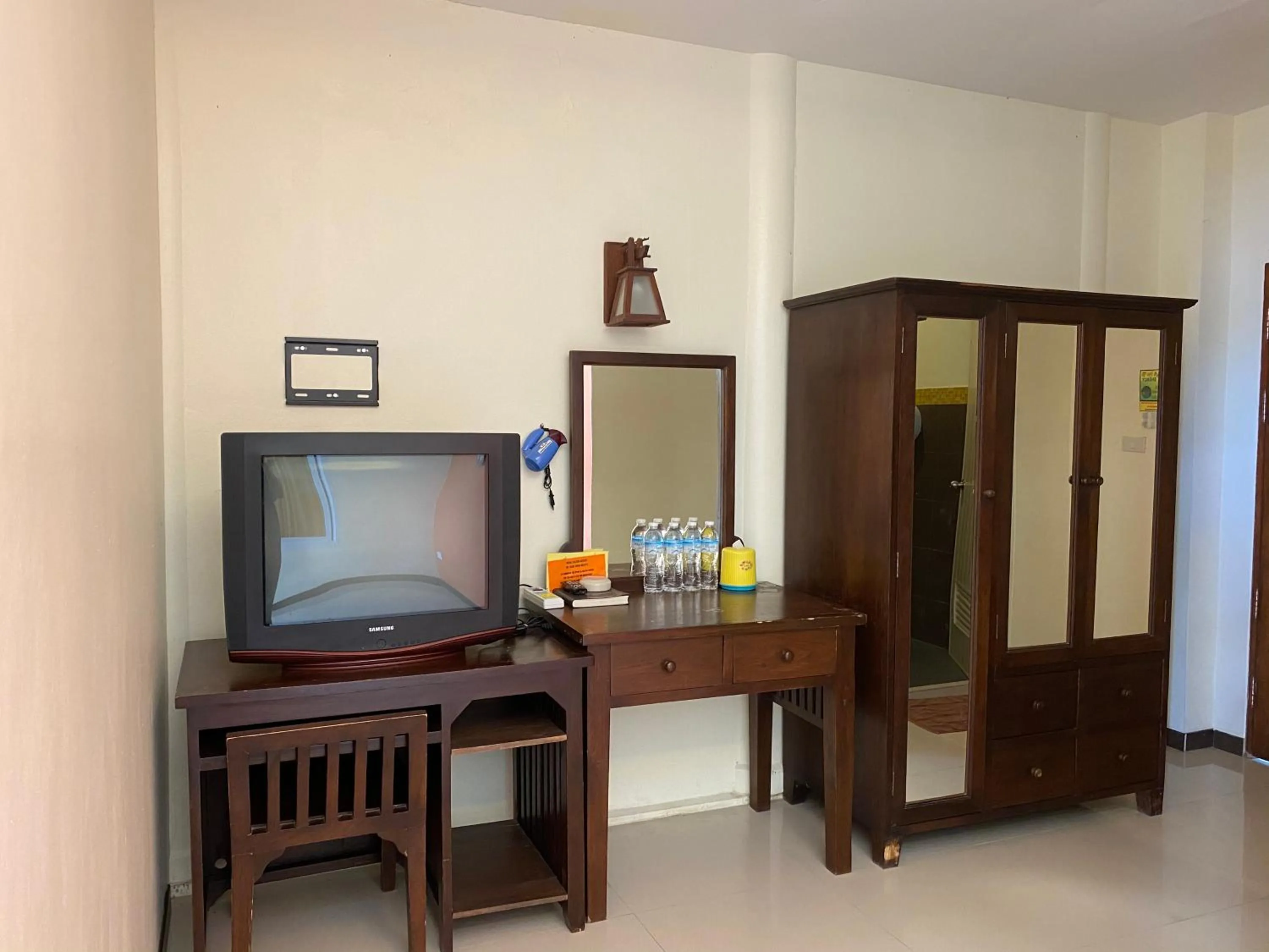 wardrobe in Tharathip Resort Koh Phangan - SHA Plus