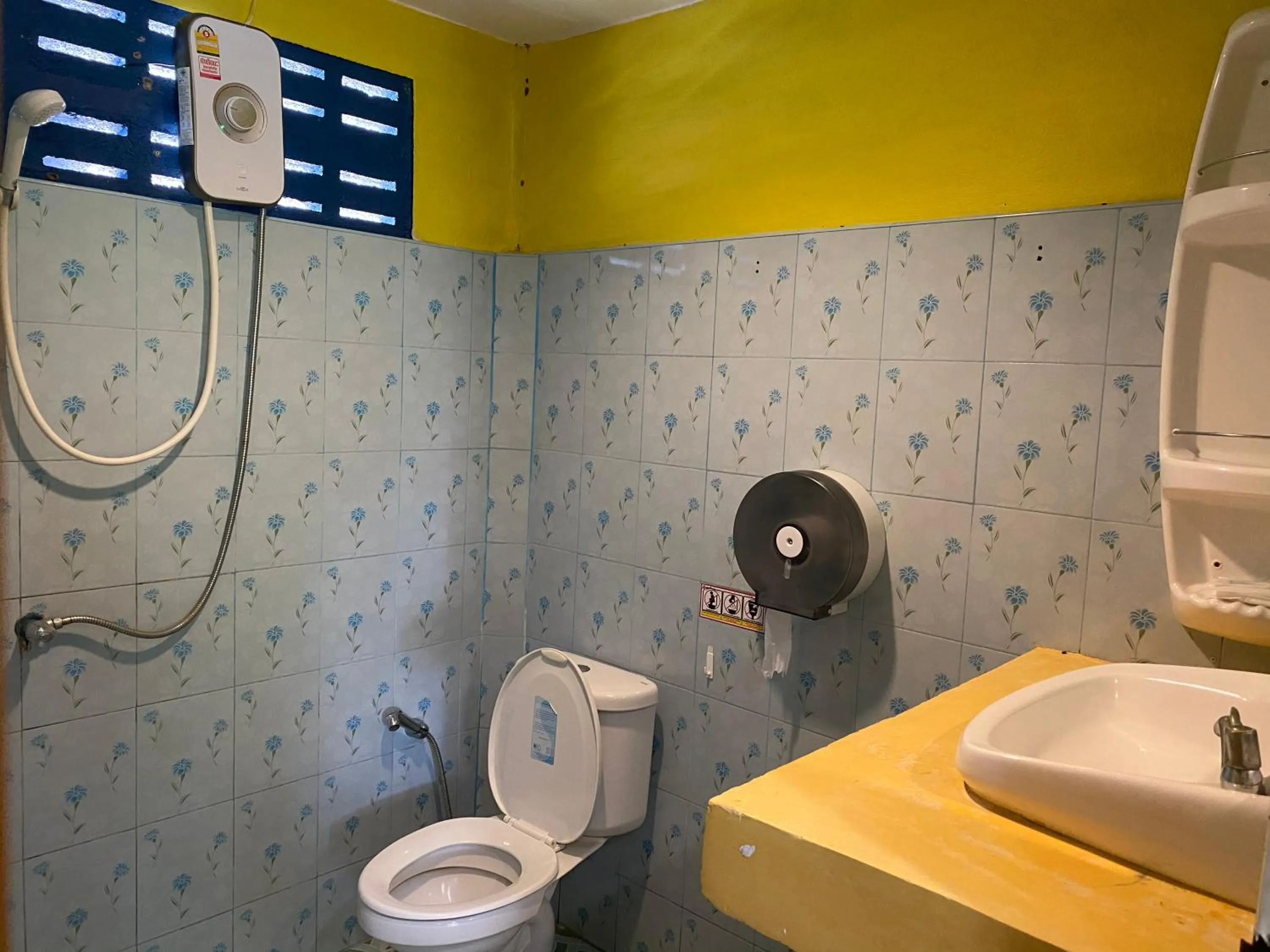 Bathroom in Tharathip Resort Koh Phangan - SHA Plus