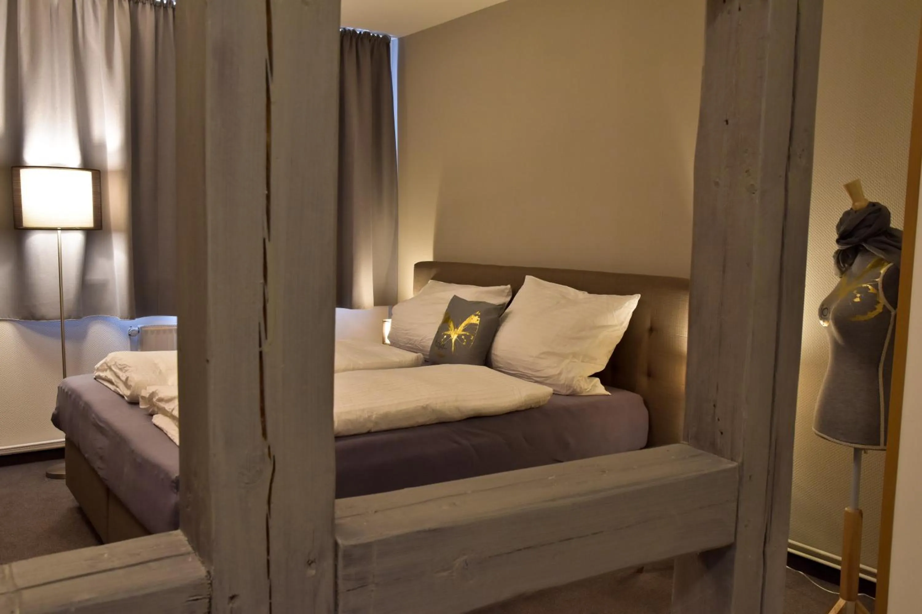 Photo of the whole room, Bed in Herberge KAFFETIET