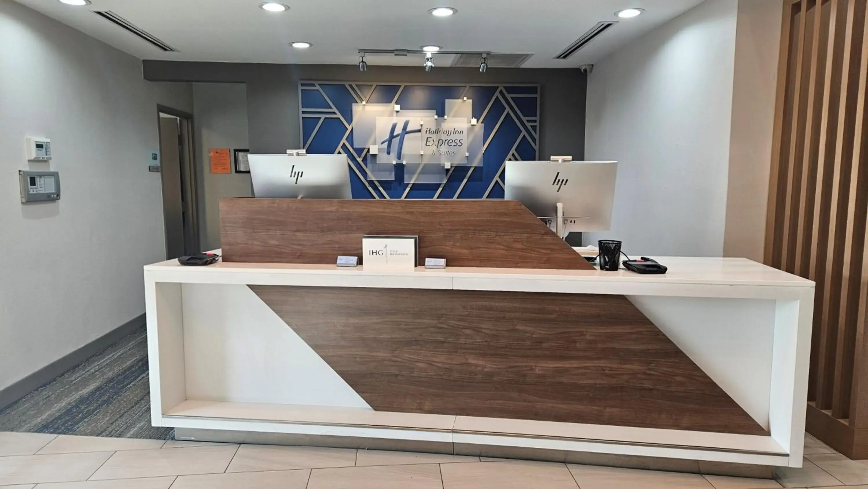 Property building in Holiday Inn Express Hotel & Suites Paragould by IHG Property building in Holiday Inn Express Hotel & Suites Paragould by IHG