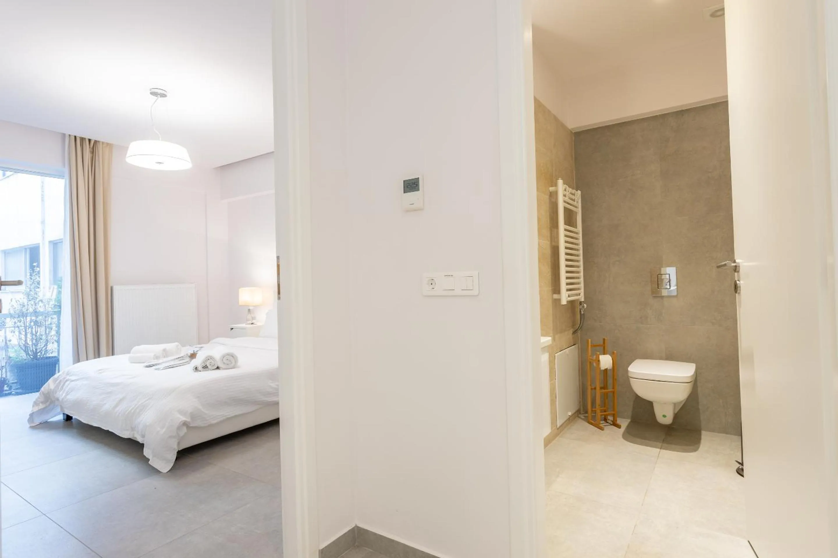 Bed in Stadium 1bdr HiEnd quiet Flat Top Location