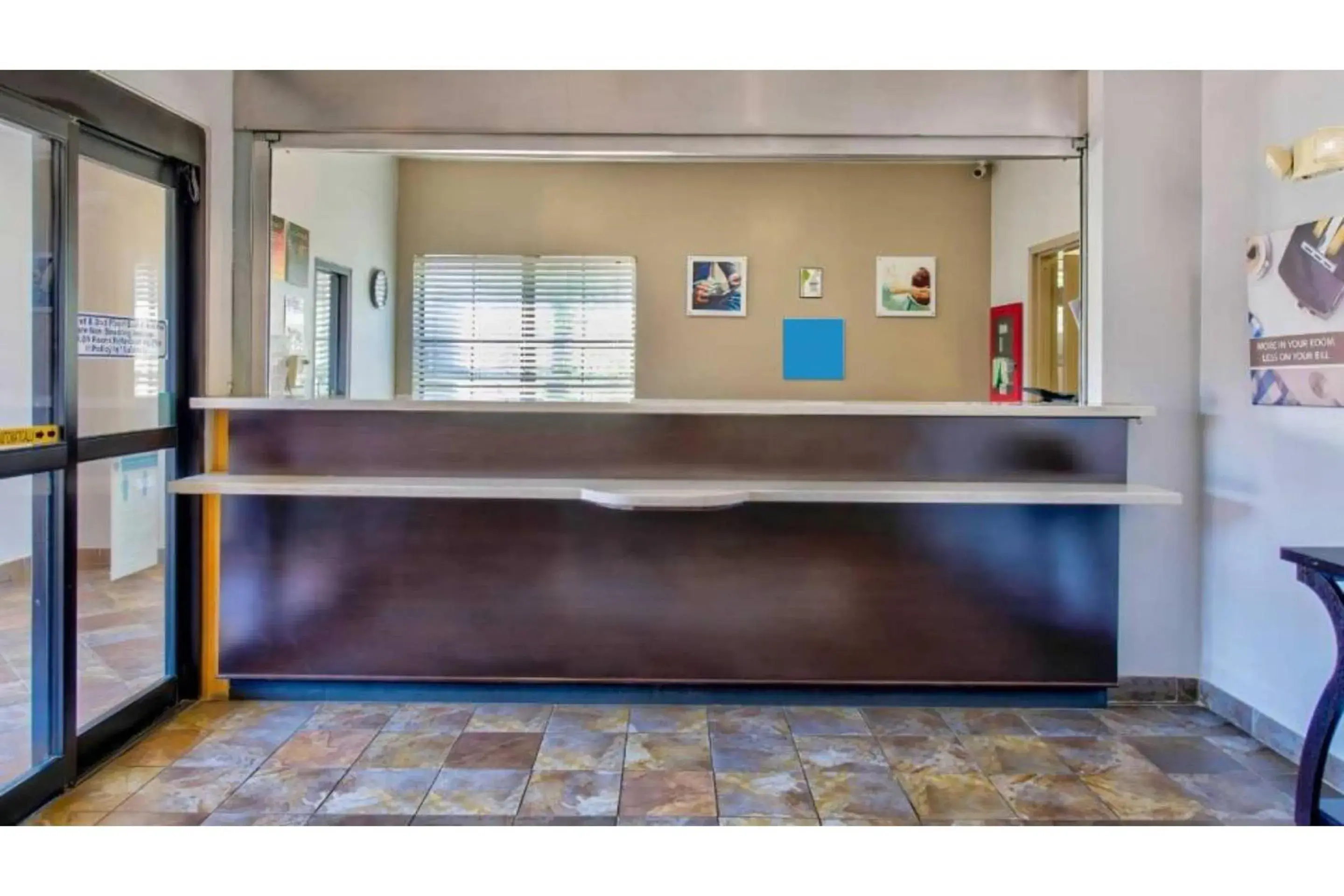 Lobby or reception in OYO Townhouse Beaumont Medical Center Area Lobby or reception in OYO Townhouse Beaumont Medical Center Area