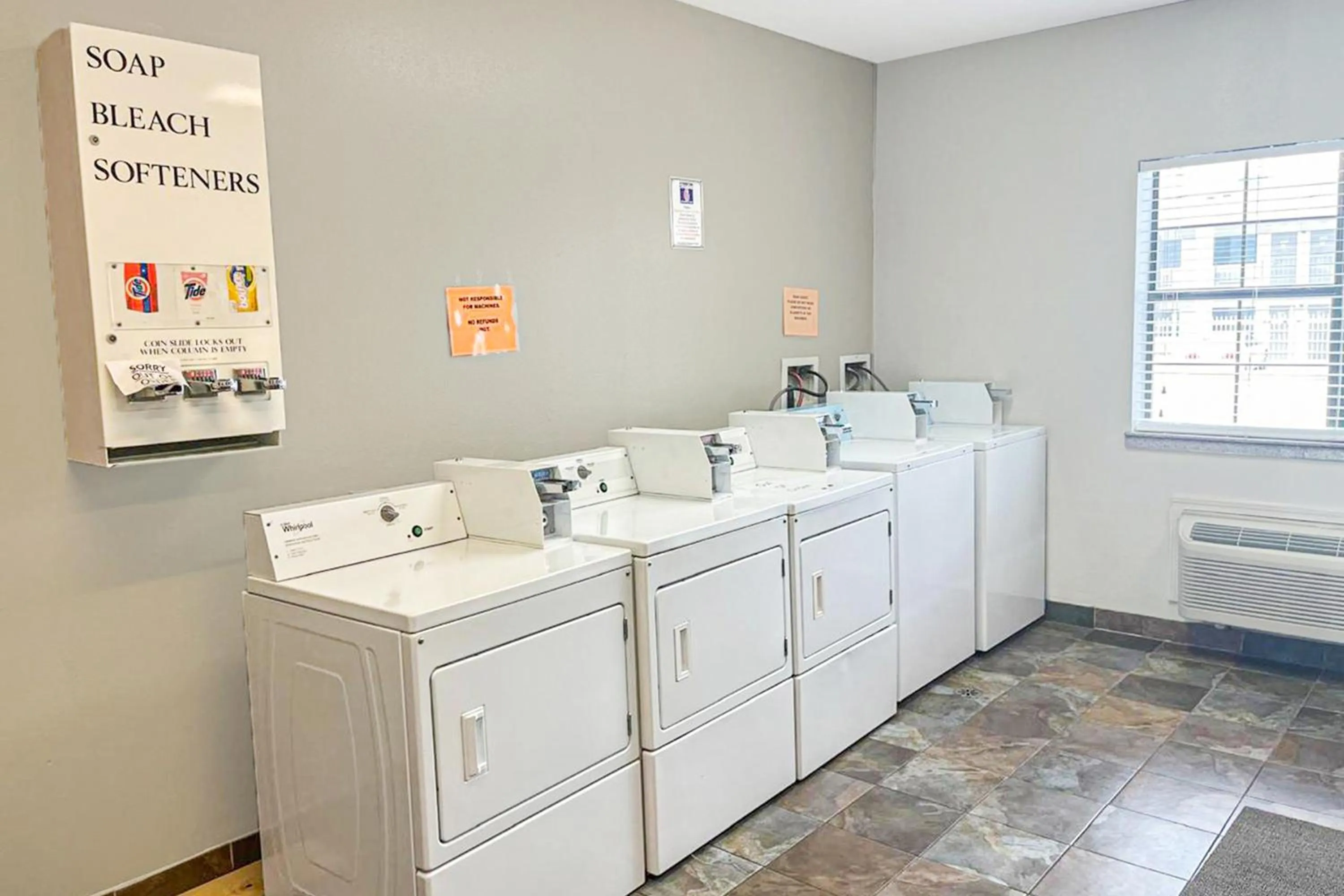 laundry in Studio 6 Beaumont, TX