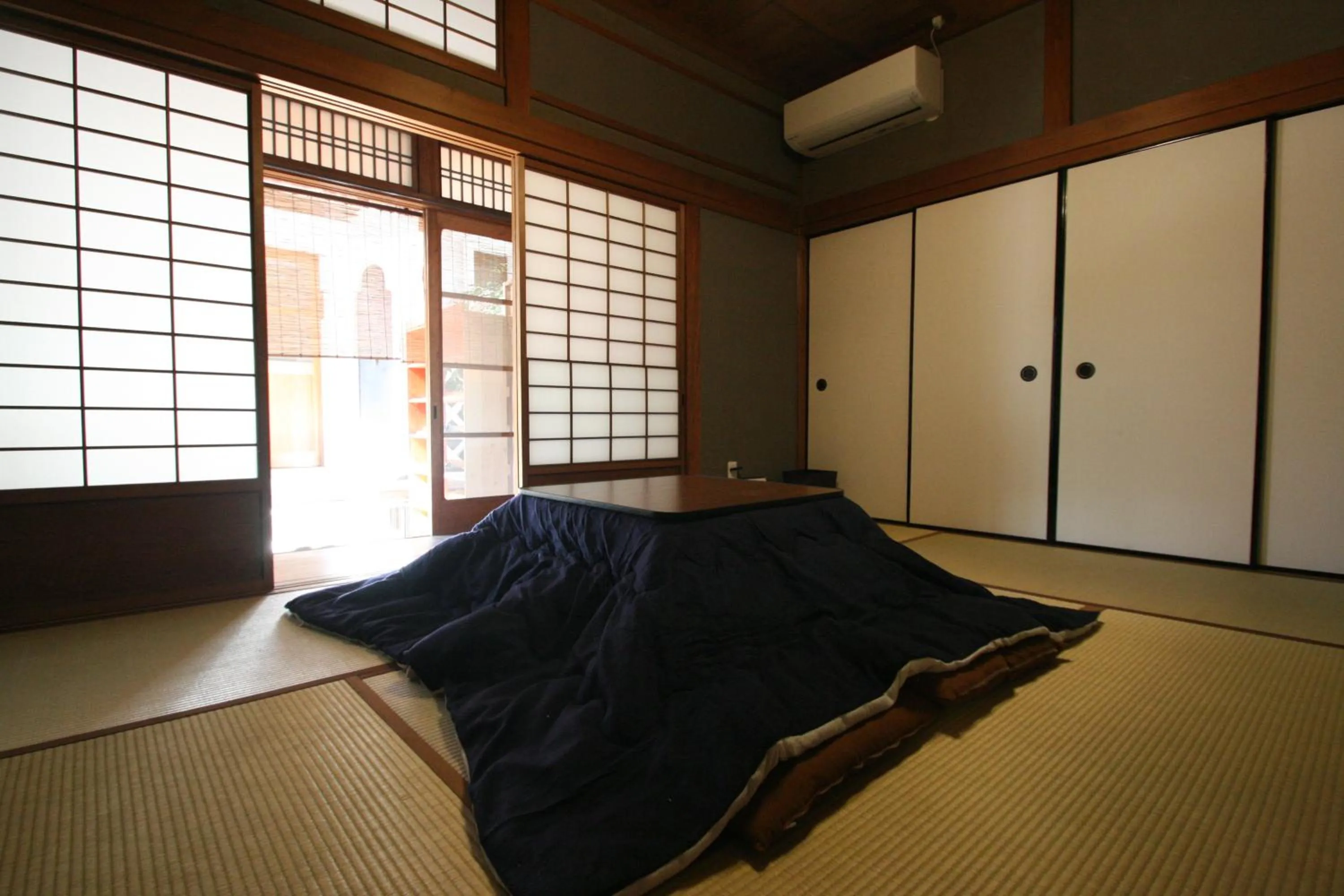 Photo of the whole room in HARUYA Naramachi